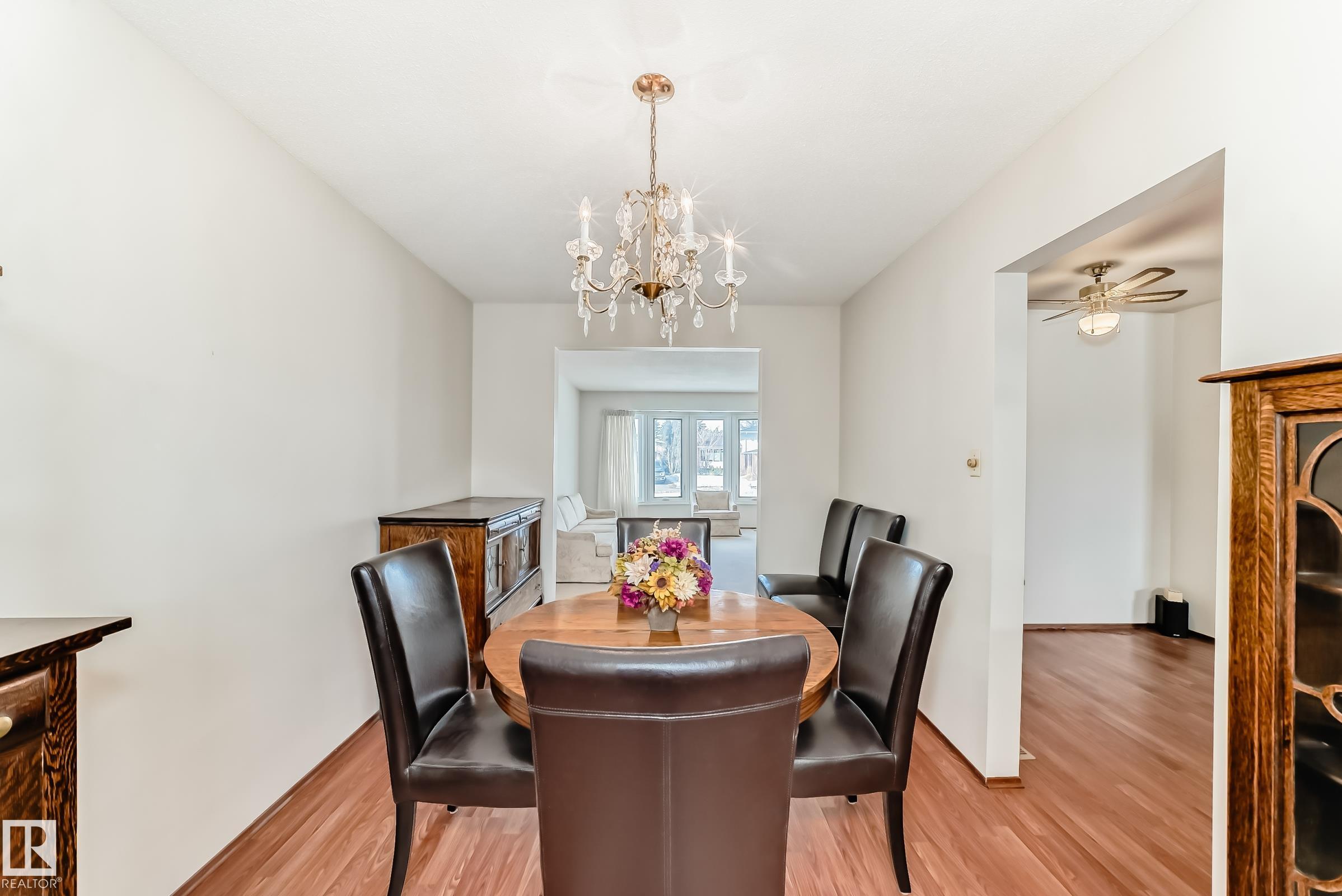 Photo 6 at 4231 110 Street NW, Rideau Park, Edmonton