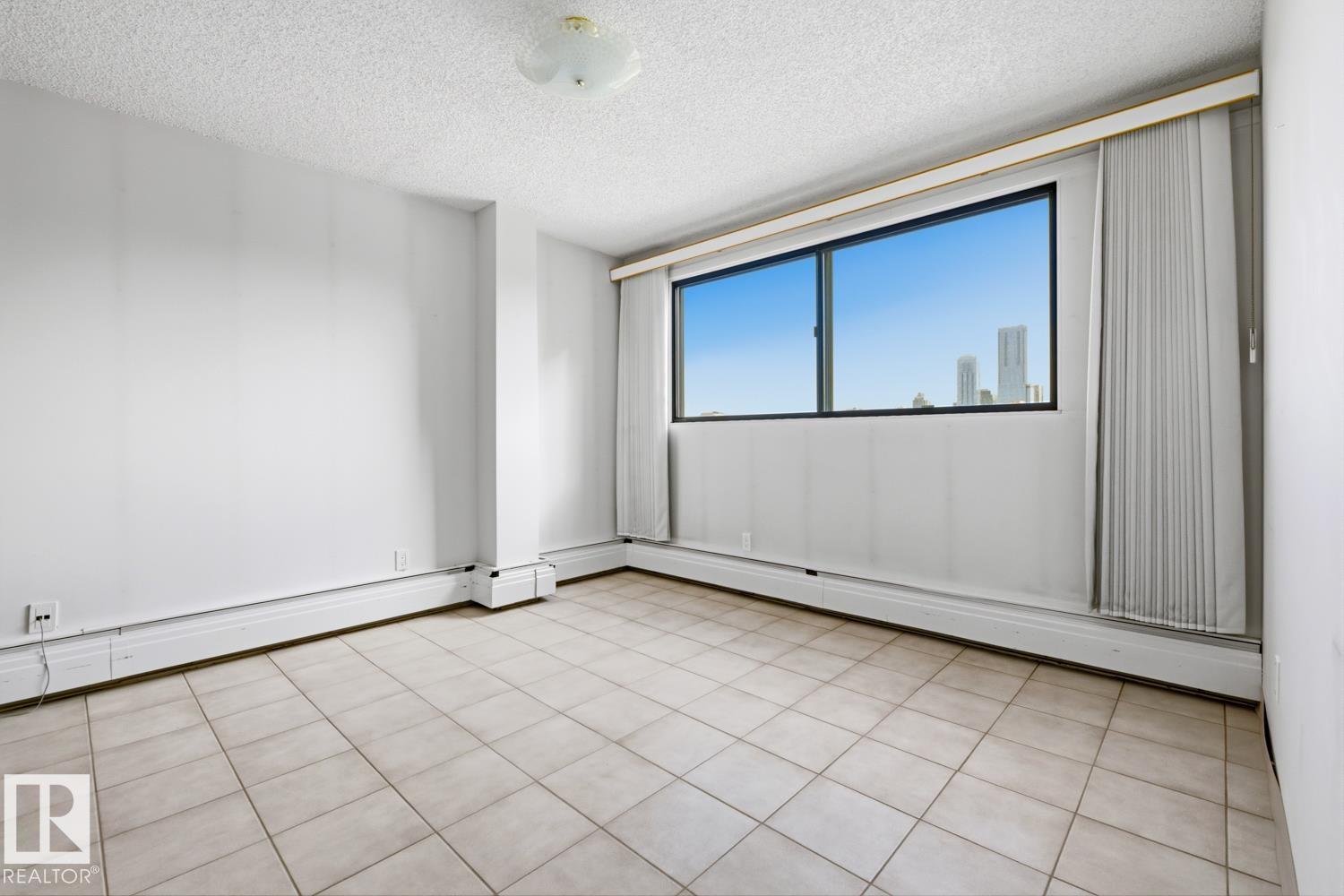 Photo 16 at 802 - 10155 114 Street NW, Wîhkwêntôwin, Edmonton