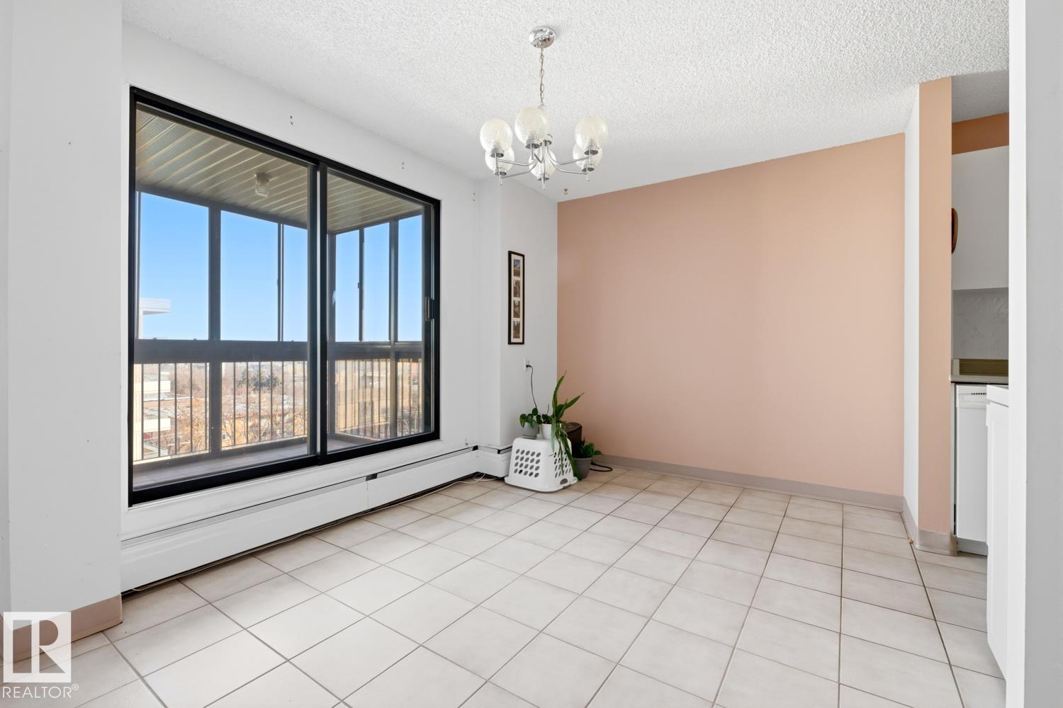 Photo 9 at 802 - 10155 114 Street NW, Wîhkwêntôwin, Edmonton