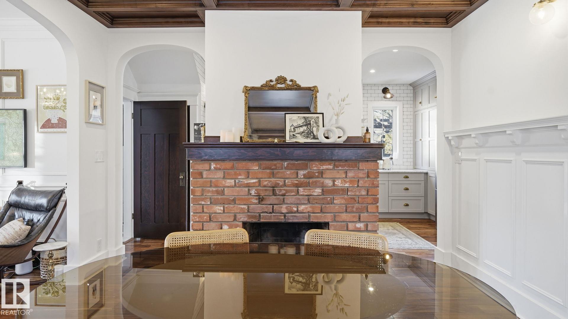 Photo 11 at 10923 125 Street NW, Westmount, Edmonton