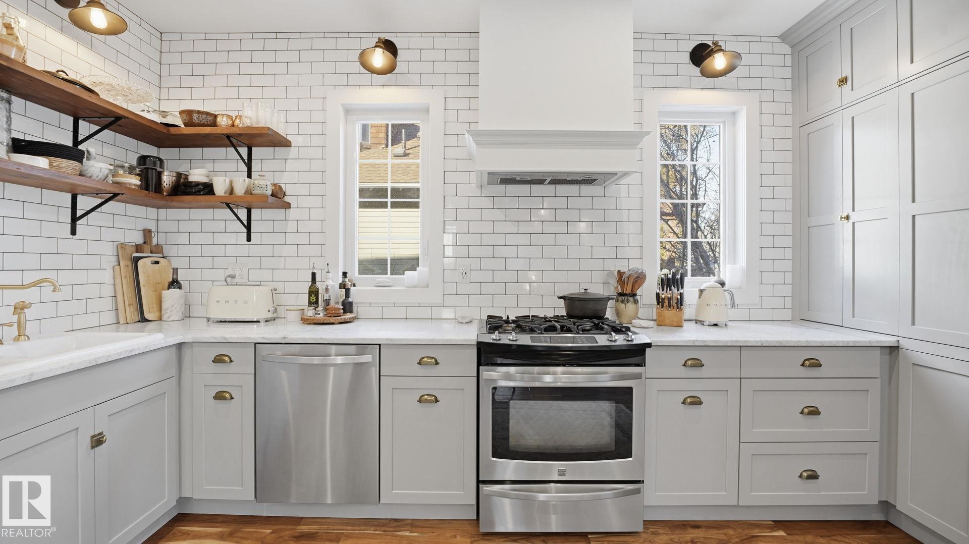 Photo 13 at 10923 125 Street NW, Westmount, Edmonton