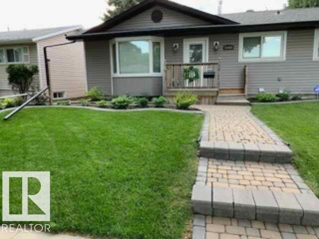 10454 166 Street NW, Britannia Youngstown, Edmonton photo number 2