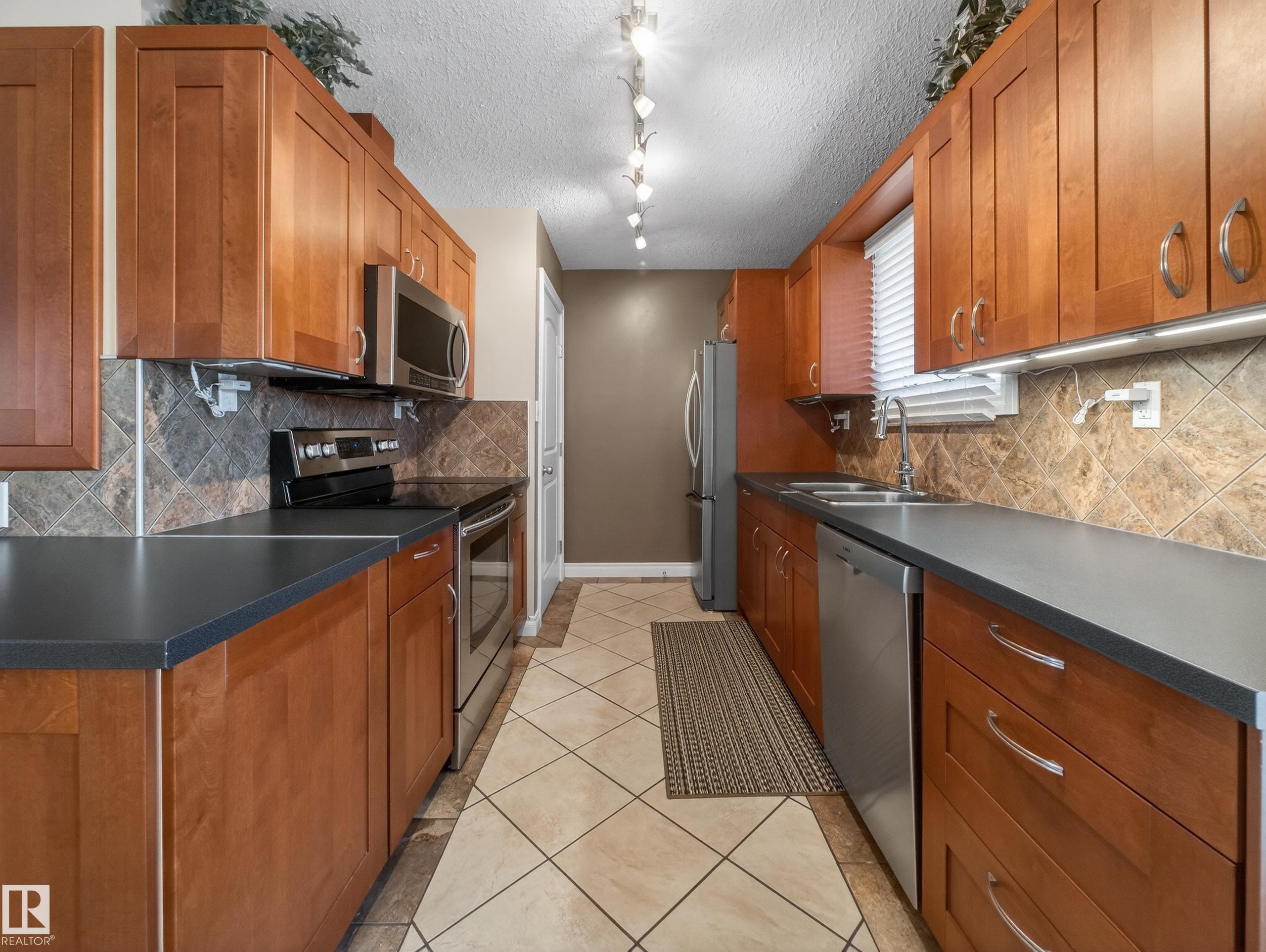 Photo 18 at 10454 166 Street NW, Britannia Youngstown, Edmonton