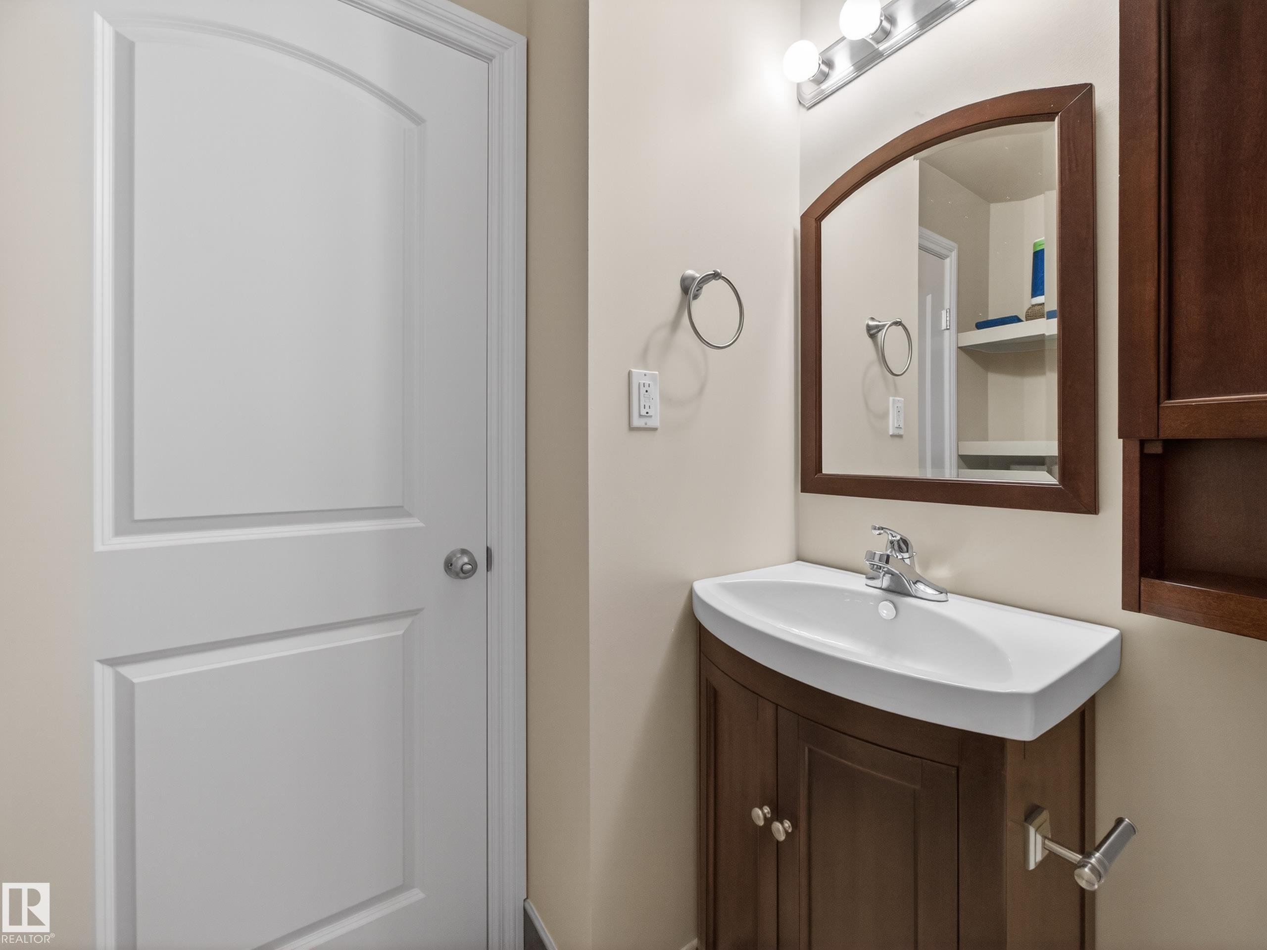 Photo 22 at 10454 166 Street NW, Britannia Youngstown, Edmonton