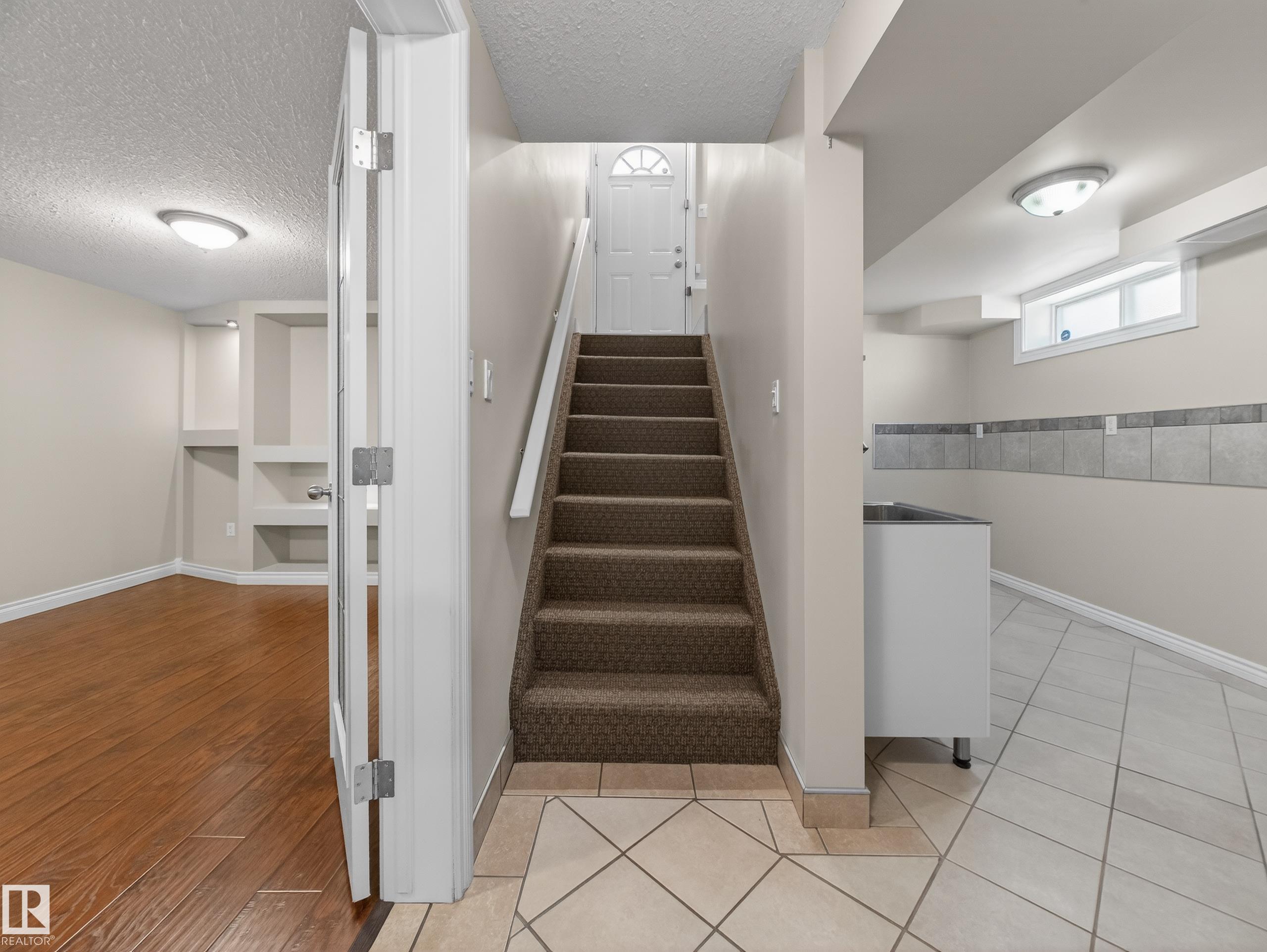 Photo 36 at 10454 166 Street NW, Britannia Youngstown, Edmonton