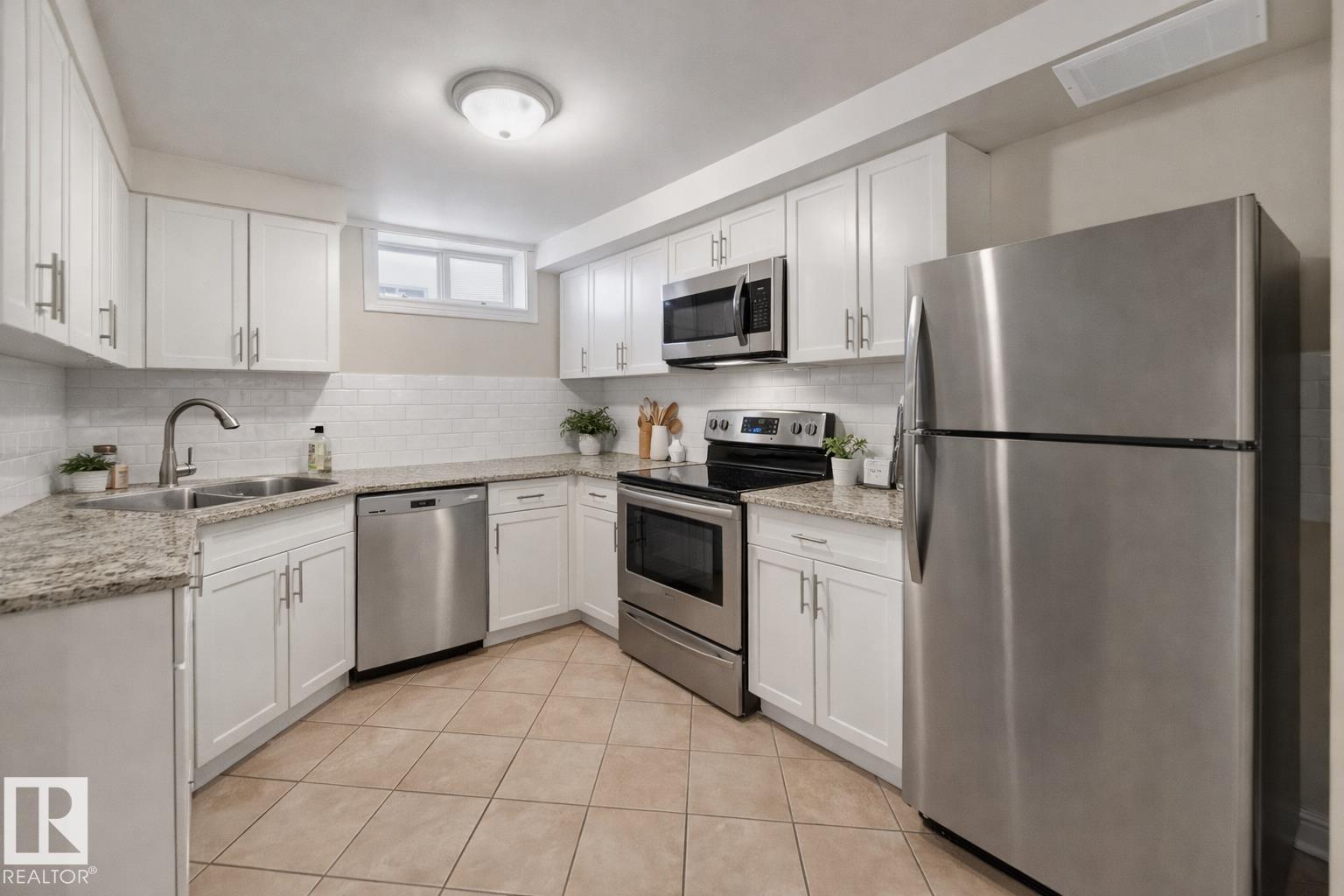 Photo 37 at 10454 166 Street NW, Britannia Youngstown, Edmonton