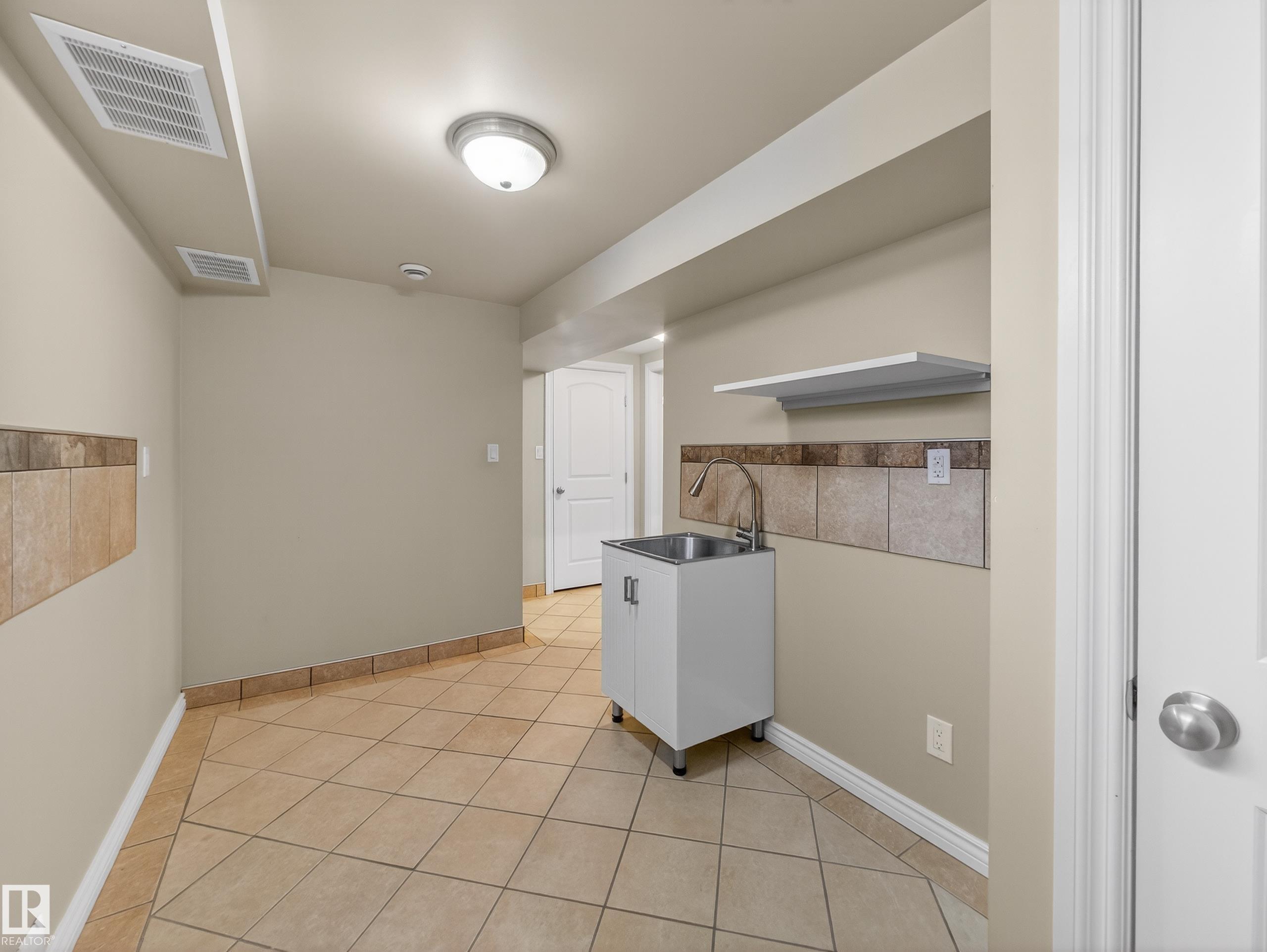 Photo 38 at 10454 166 Street NW, Britannia Youngstown, Edmonton