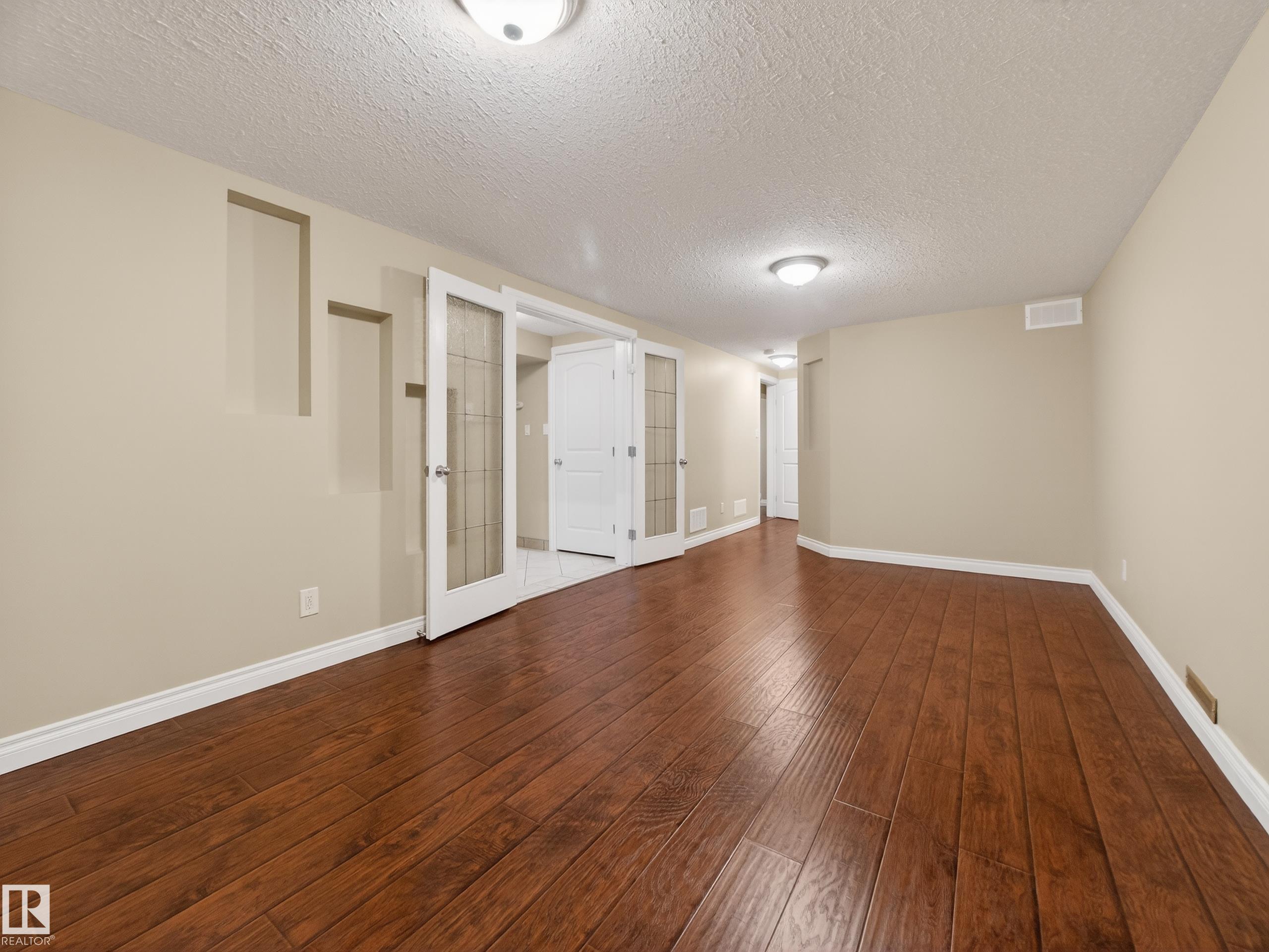 Photo 43 at 10454 166 Street NW, Britannia Youngstown, Edmonton