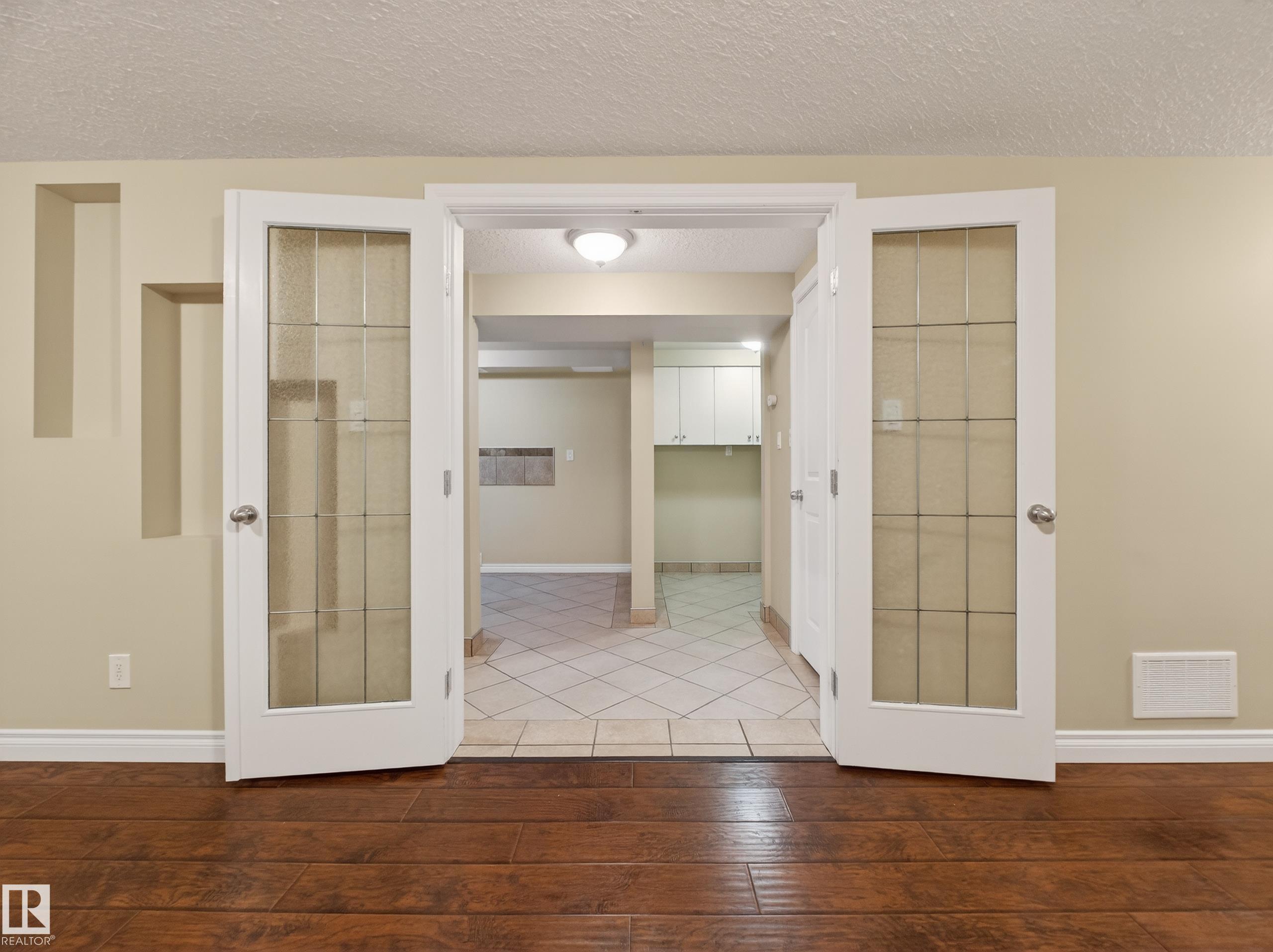 Photo 44 at 10454 166 Street NW, Britannia Youngstown, Edmonton