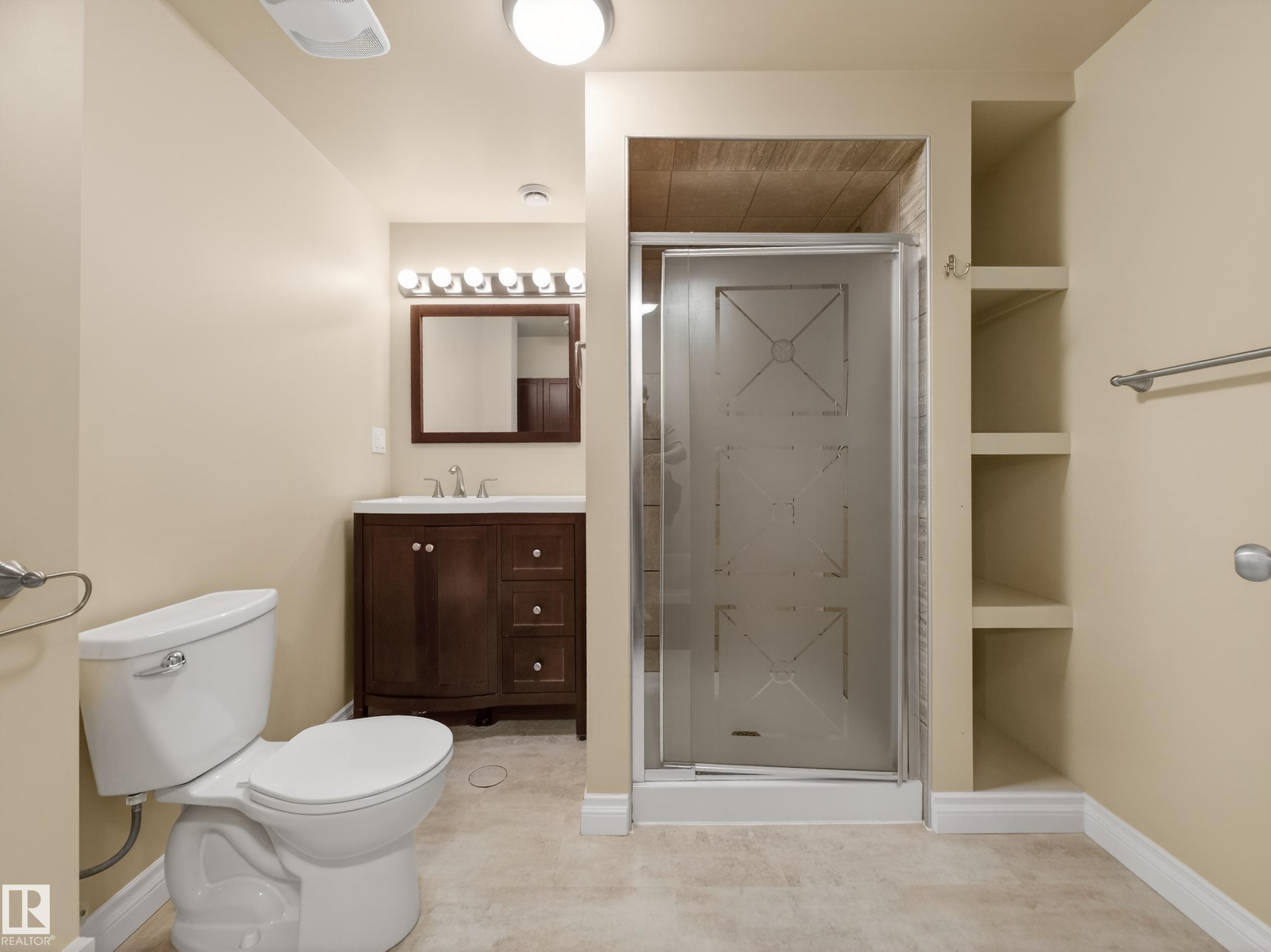 Photo 46 at 10454 166 Street NW, Britannia Youngstown, Edmonton