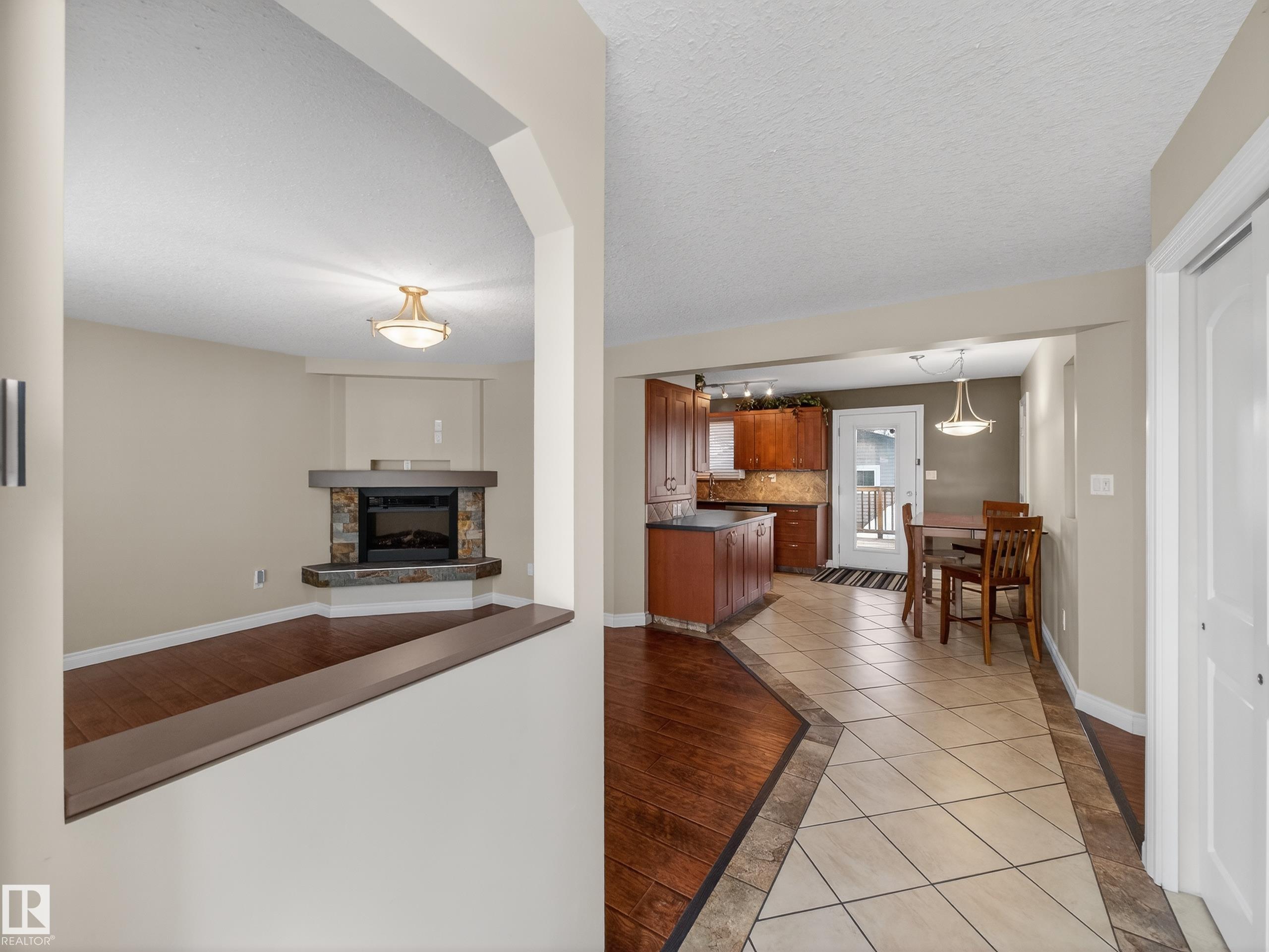 Photo 7 at 10454 166 Street NW, Britannia Youngstown, Edmonton