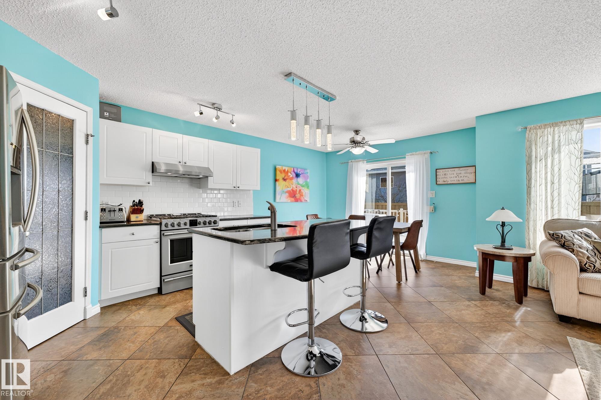 Photo 2 at 16004 91 Street NW, Eaux Claires, Edmonton