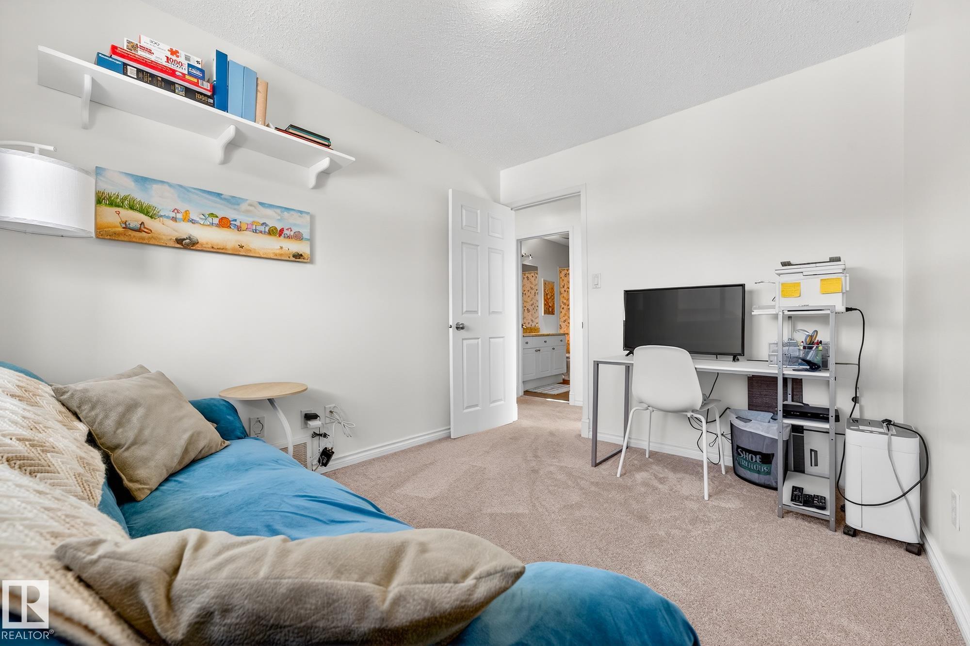 Photo 21 at 16004 91 Street NW, Eaux Claires, Edmonton