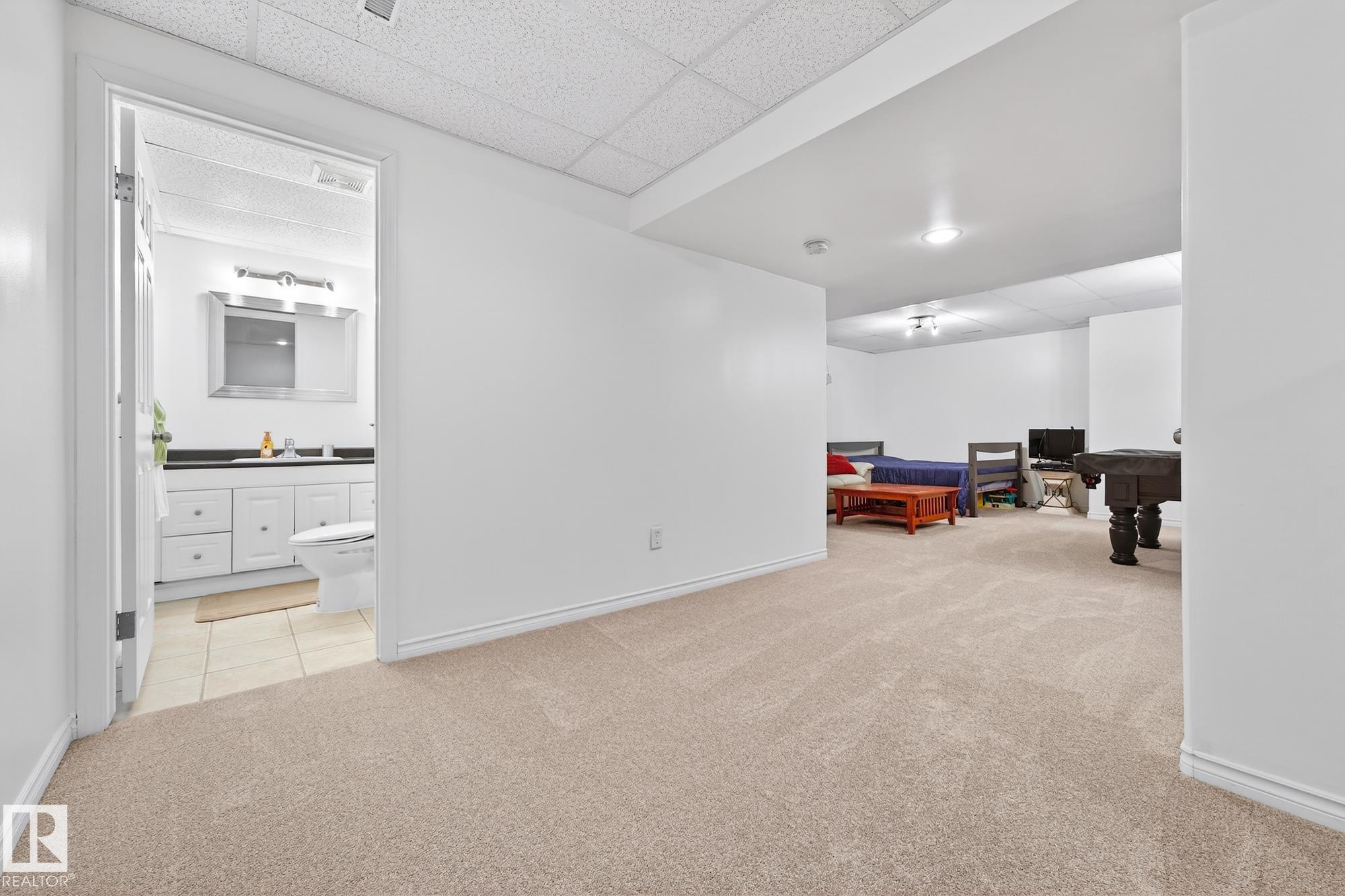 Photo 22 at 16004 91 Street NW, Eaux Claires, Edmonton