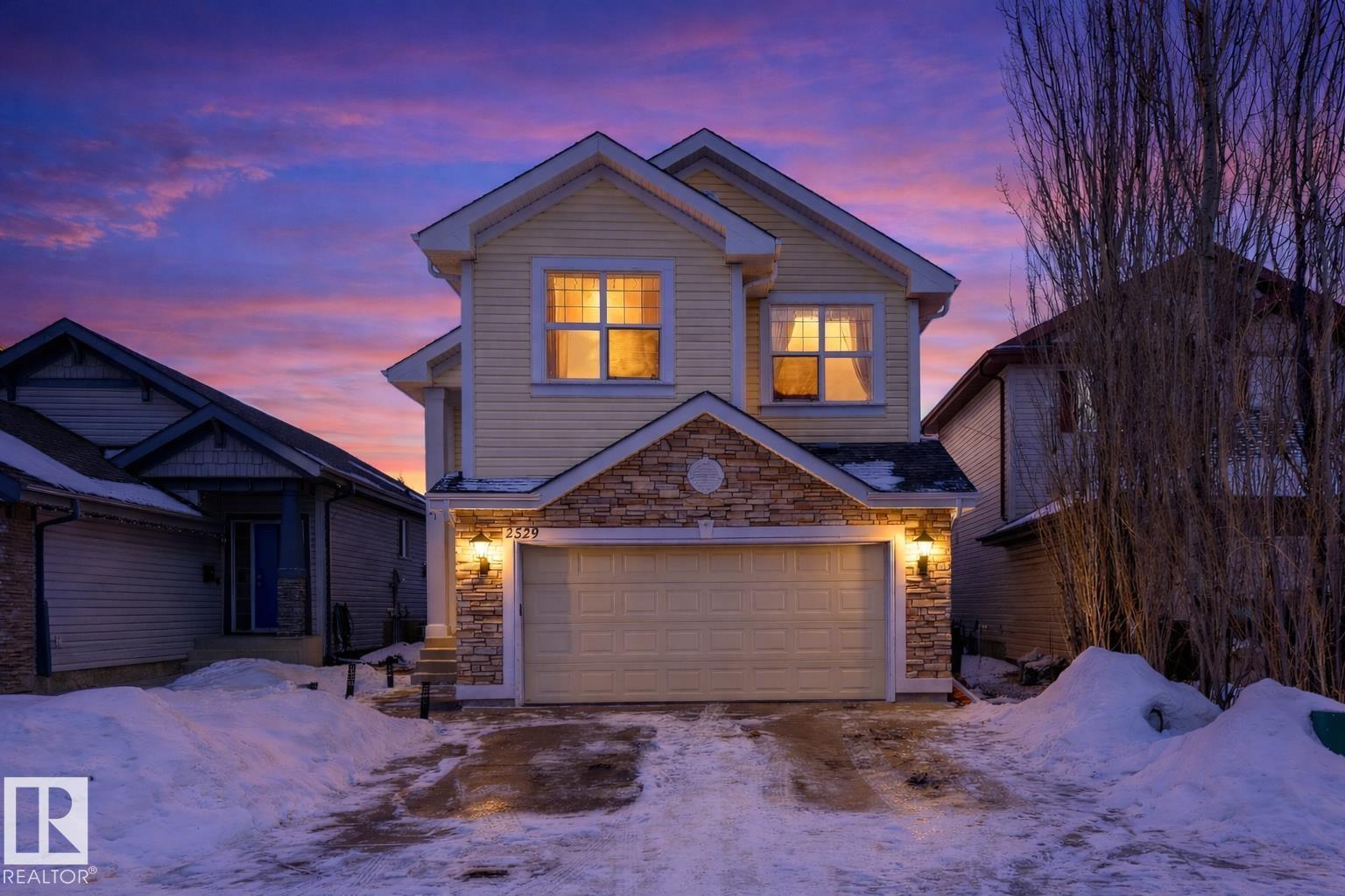 Photo 2 at 2529 Hanna Crescent NW, Haddow, Edmonton