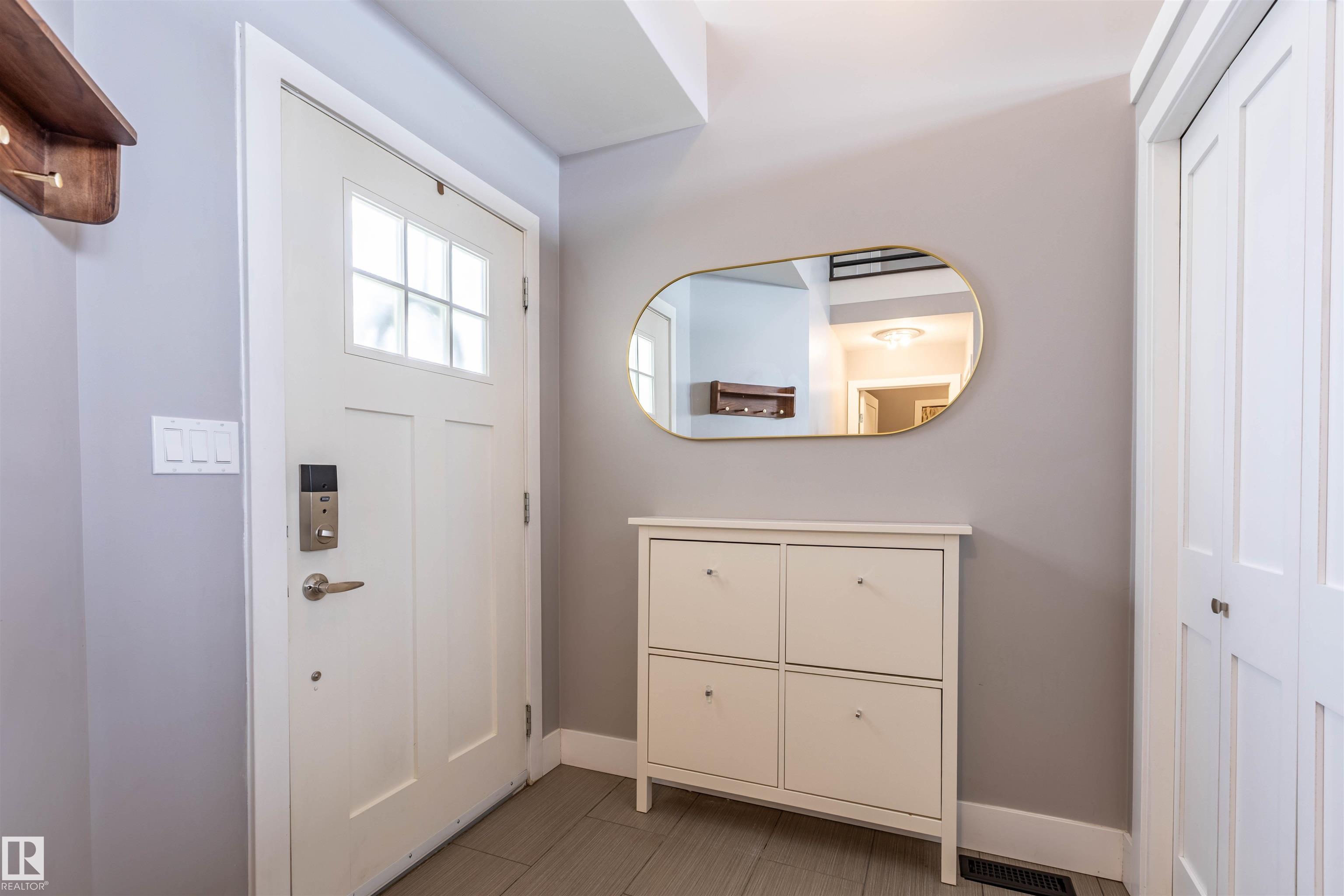 Photo 11 at 2529 Hanna Crescent NW, Haddow, Edmonton