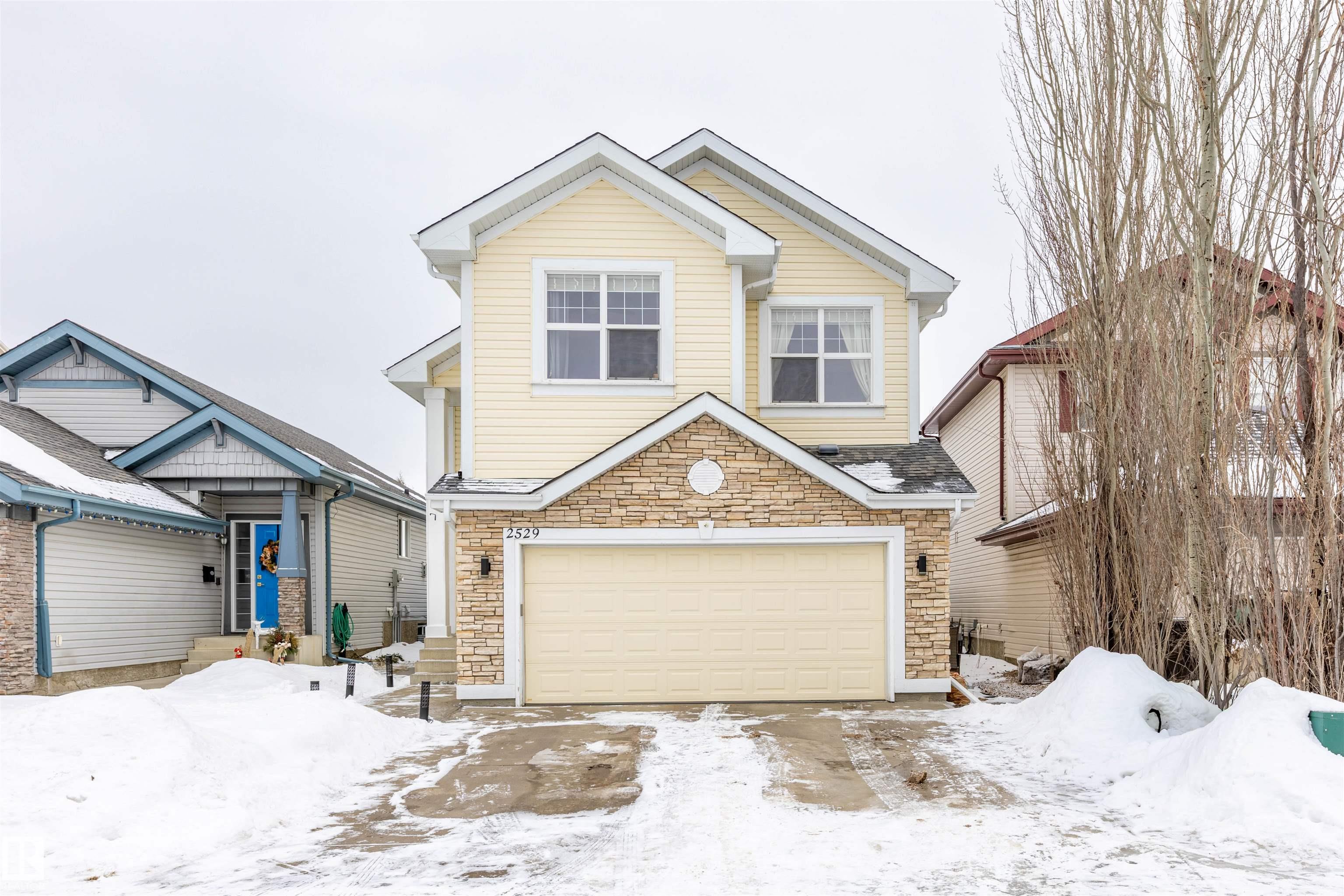 Photo 3 at 2529 Hanna Crescent NW, Haddow, Edmonton