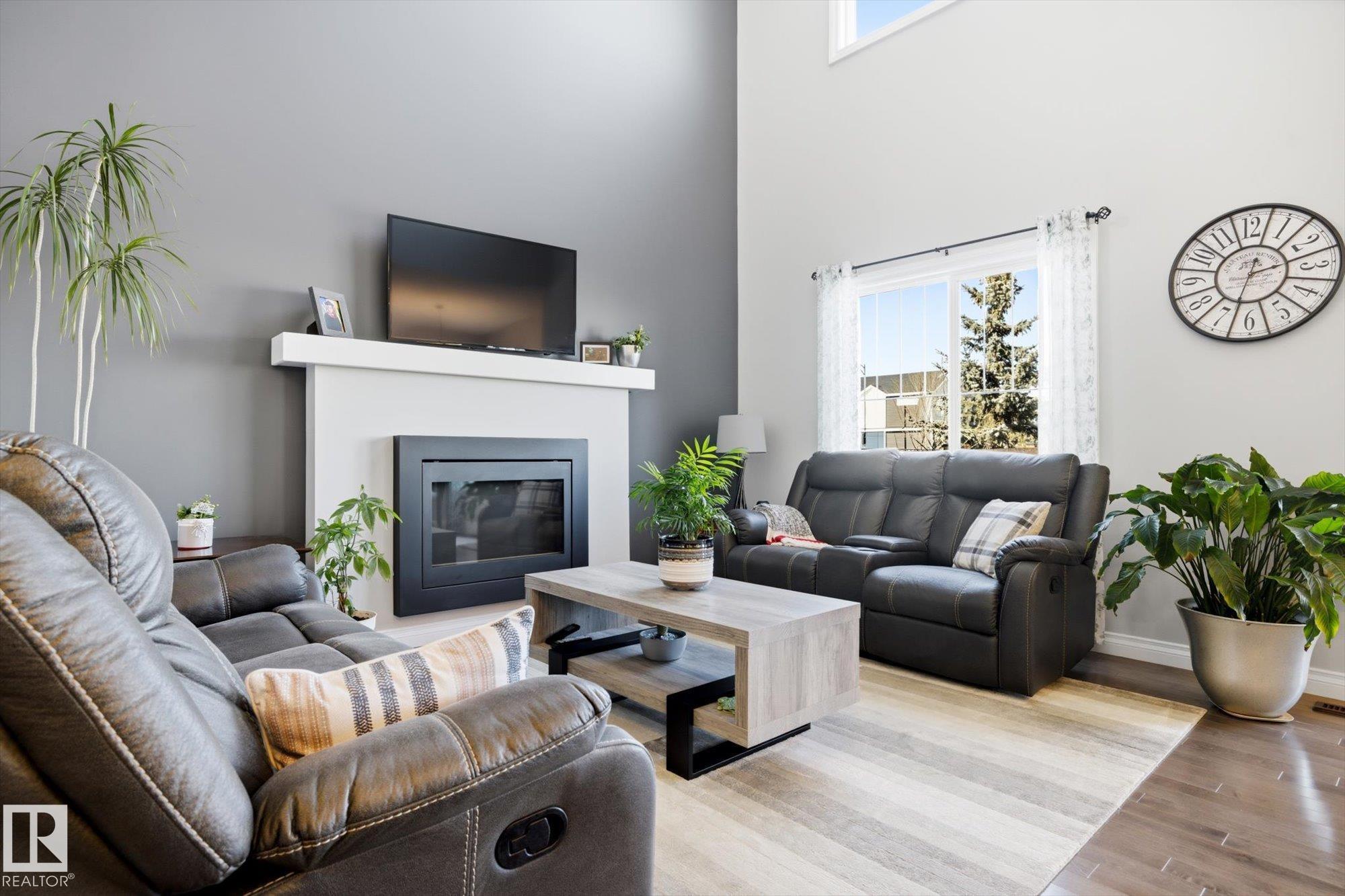 Photo 4 at 22314 82 Avenue NW, Rosenthal, Edmonton