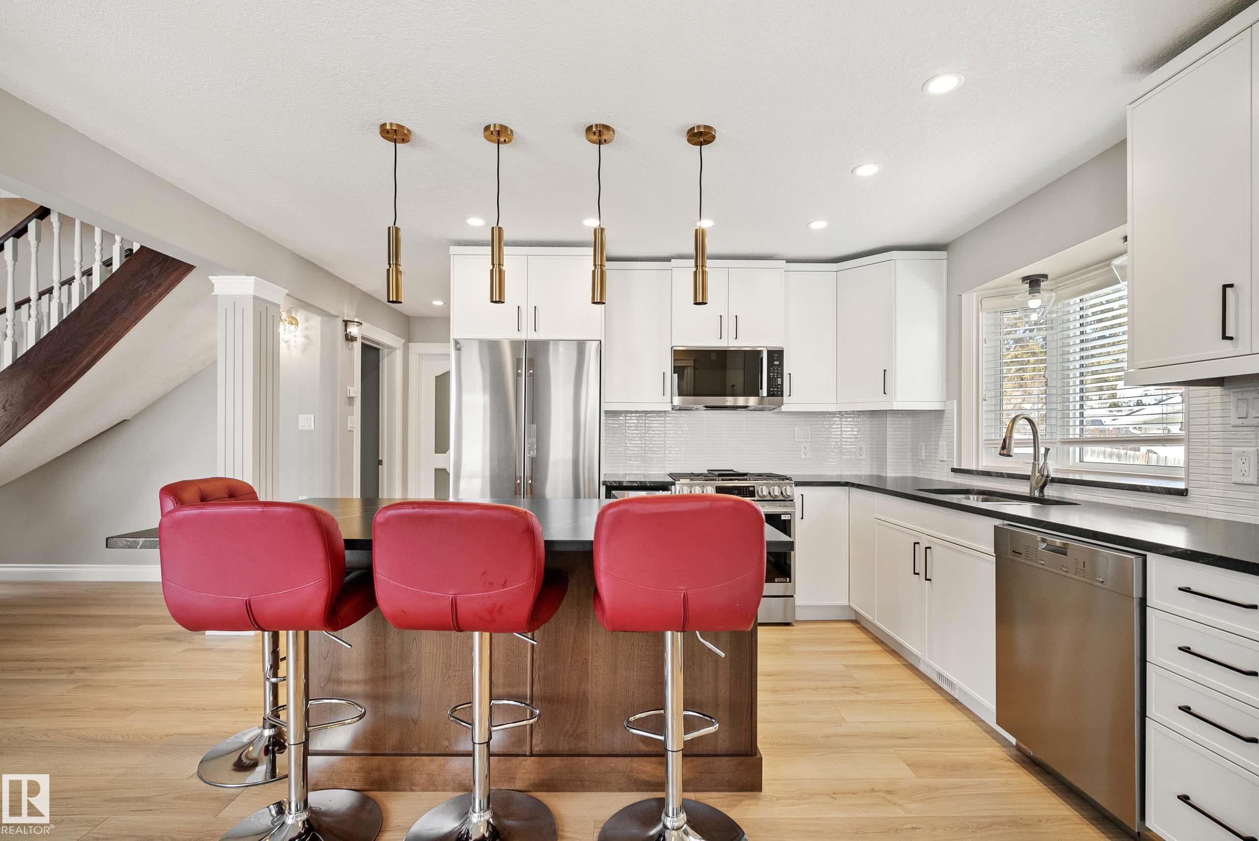 Photo 9 at 104 Bayview Drive, Lakeview, Rural Parkland County