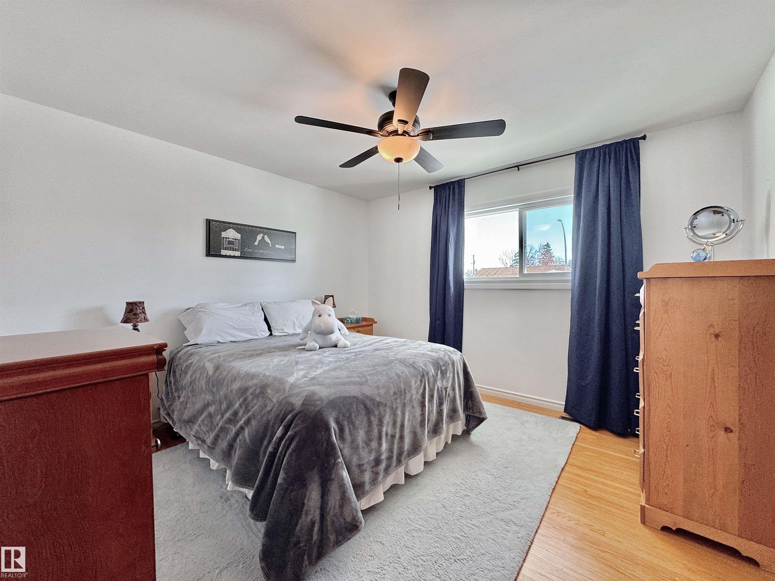 Photo 11 at 13012 123 Street NW, Calder, Edmonton