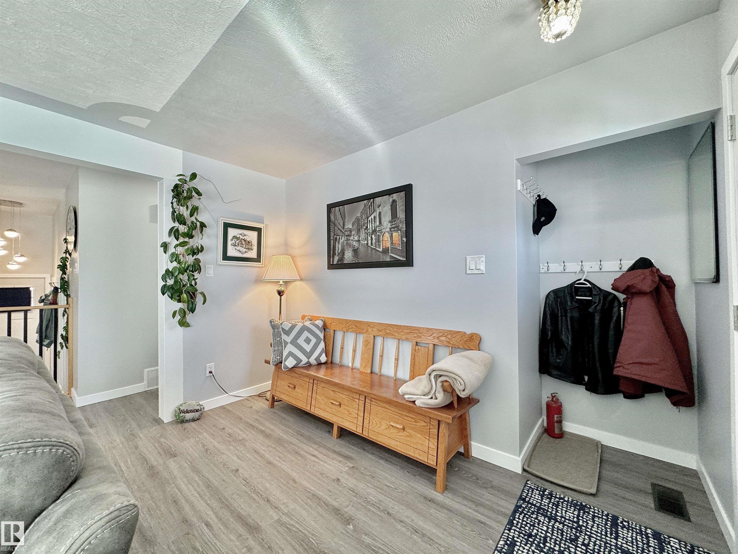 Photo 13 at 13012 123 Street NW, Calder, Edmonton