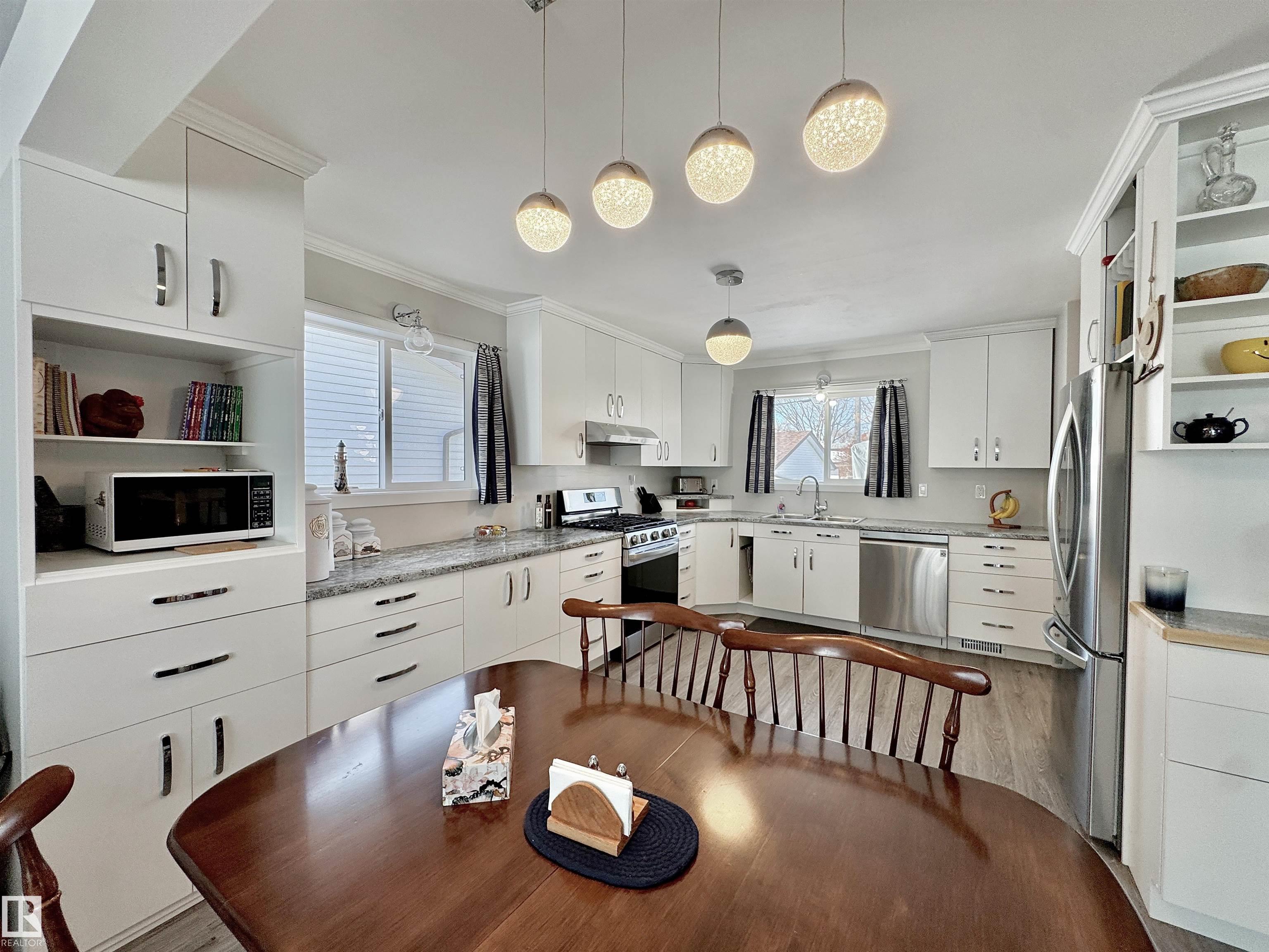 Photo 4 at 13012 123 Street NW, Calder, Edmonton