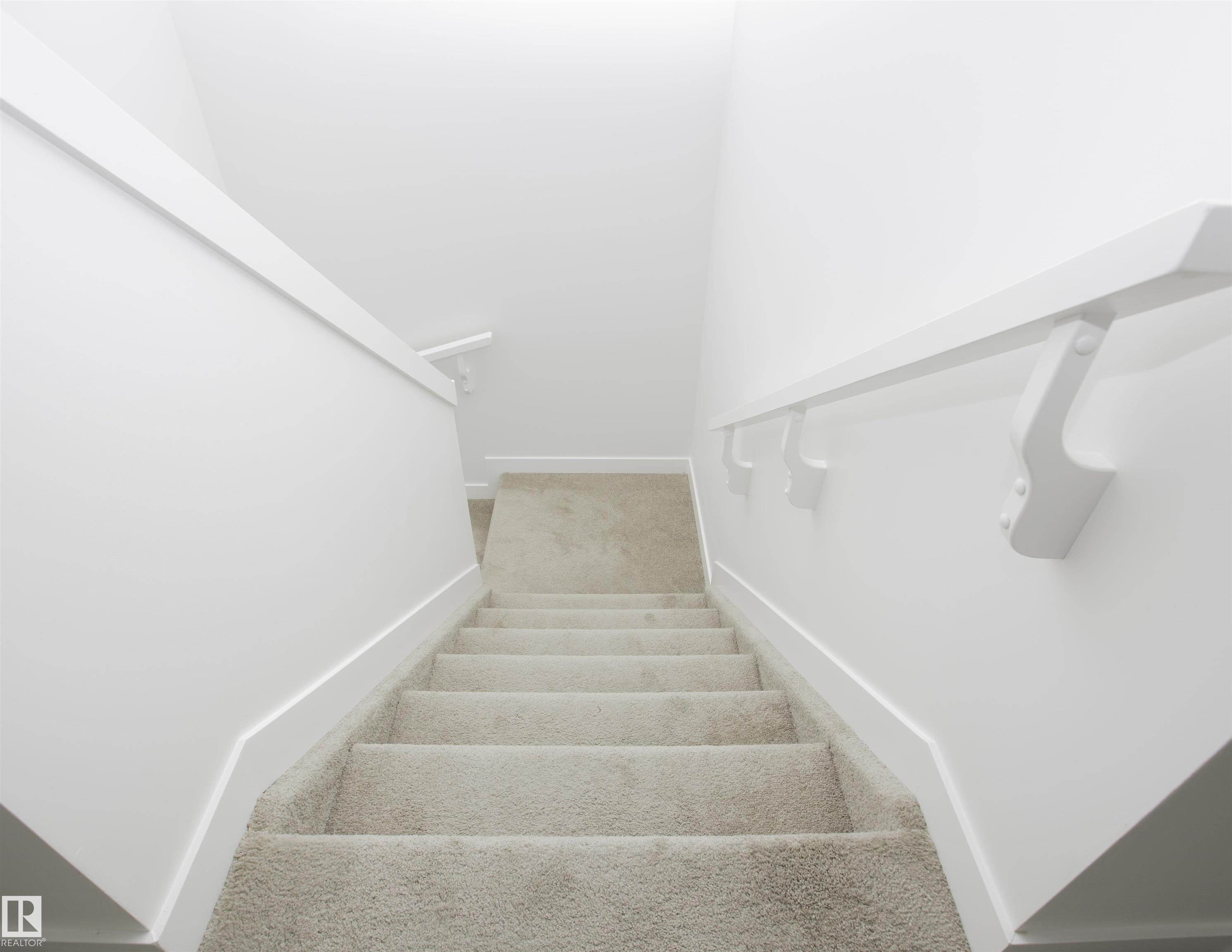 https://zimg.paragon.ice.com/ParagonImages/Property/PM/RAE/225390120/52/0/0/b8bf9dbf6de39dc6330ffa6dda1bda28/1/a465a7f6eedde6e21b2aeb4d88484230/225390120-a93a78d1-49cf-4664-82a8-a151061575b1.JPG