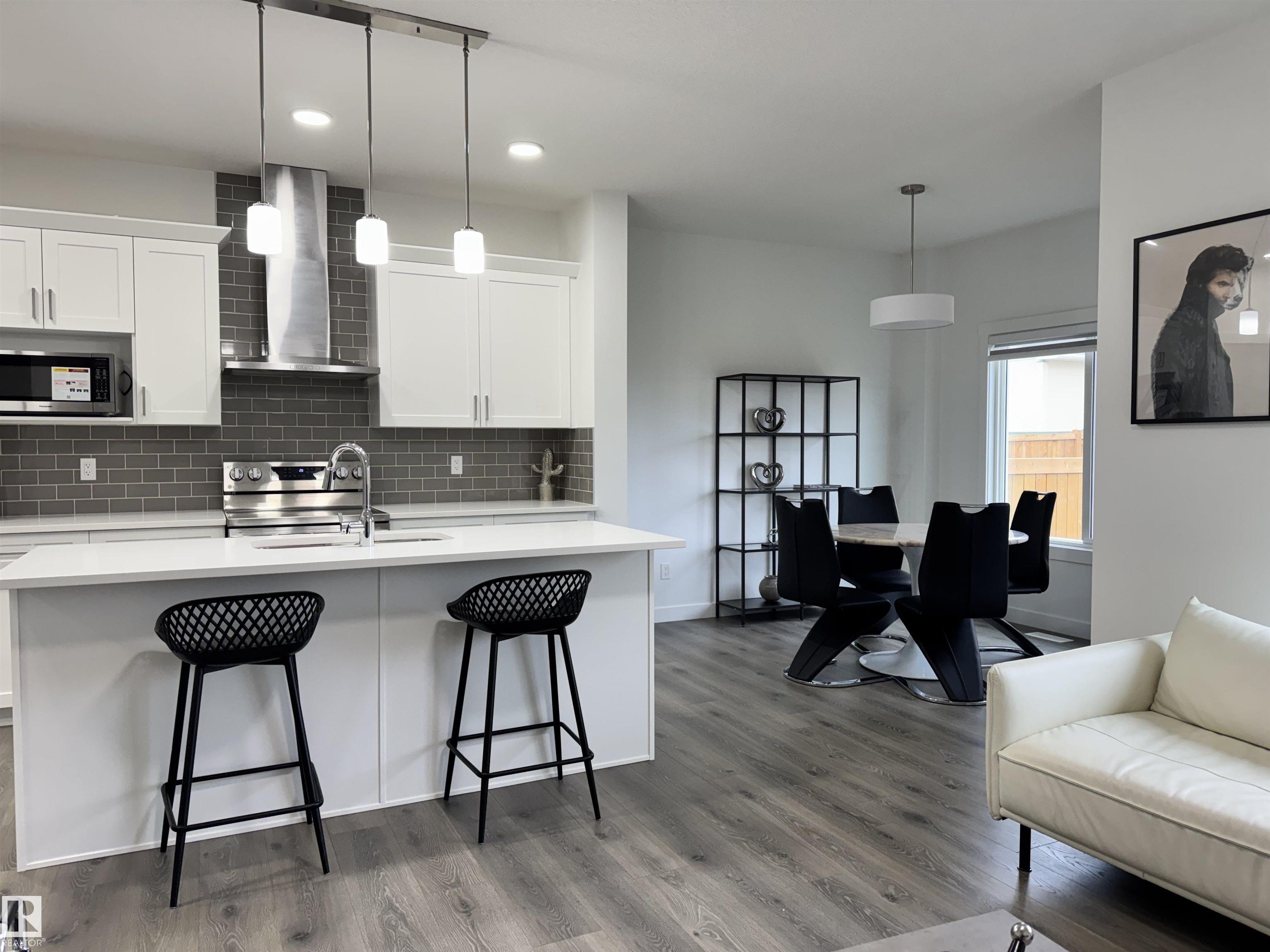 https://zimg.paragon.ice.com/ParagonImages/Property/PM/RAE/225390120/8/0/0/4a5e8d433dab57c47782d78fd9a0b2e6/1/a465a7f6eedde6e21b2aeb4d88484230/225390120-a1a30059-6f42-4c24-b700-5c790c741ea0.JPG