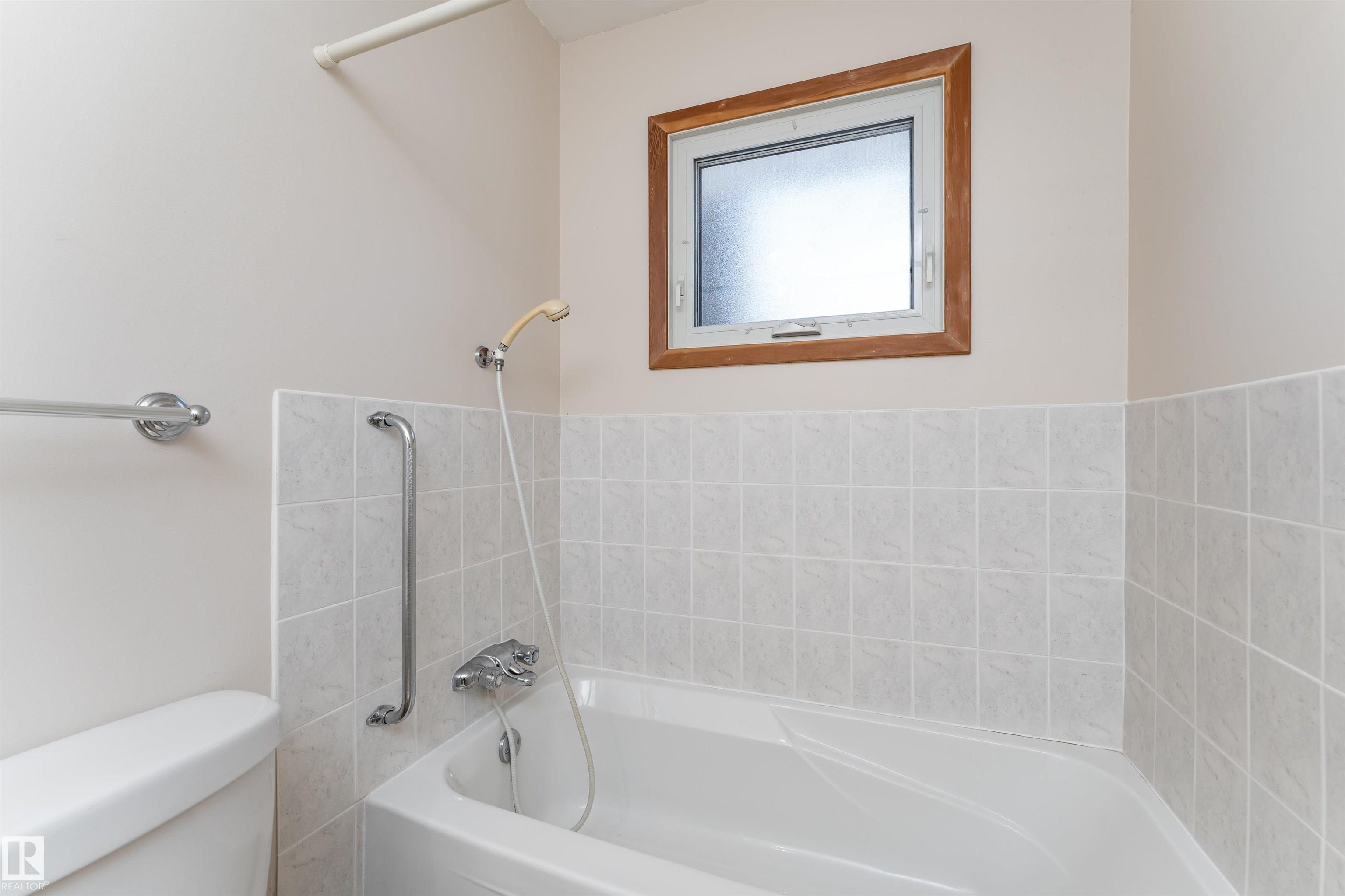 Photo 15 at 691 Alder Avenue, Maplewood, Sherwood Park