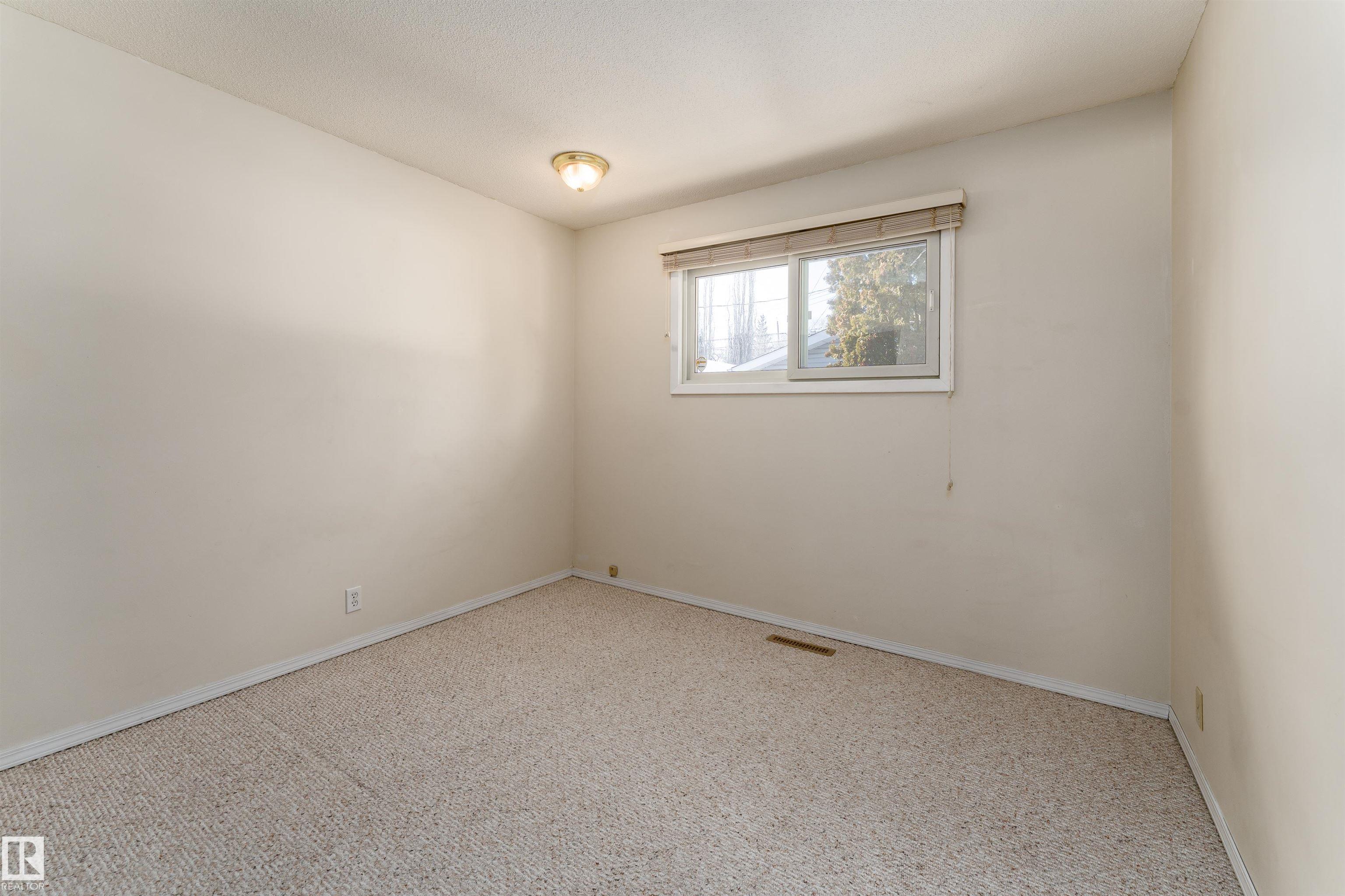 Photo 23 at 691 Alder Avenue, Maplewood, Sherwood Park