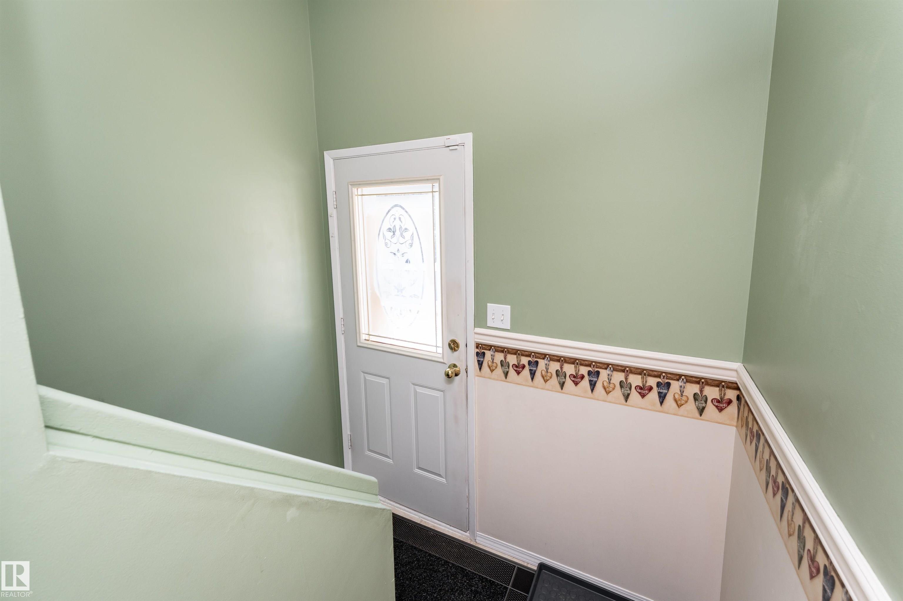 Photo 25 at 691 Alder Avenue, Maplewood, Sherwood Park