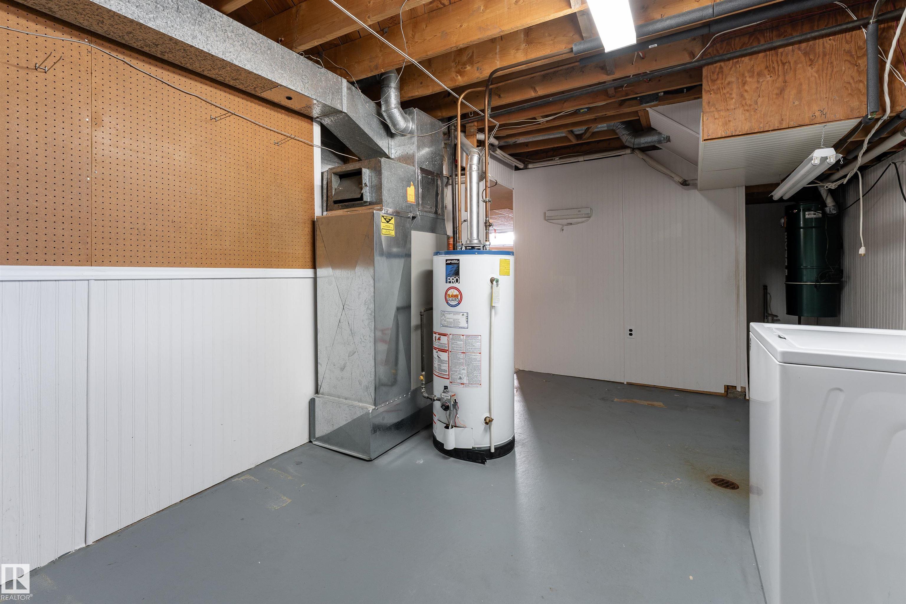 Photo 40 at 691 Alder Avenue, Maplewood, Sherwood Park