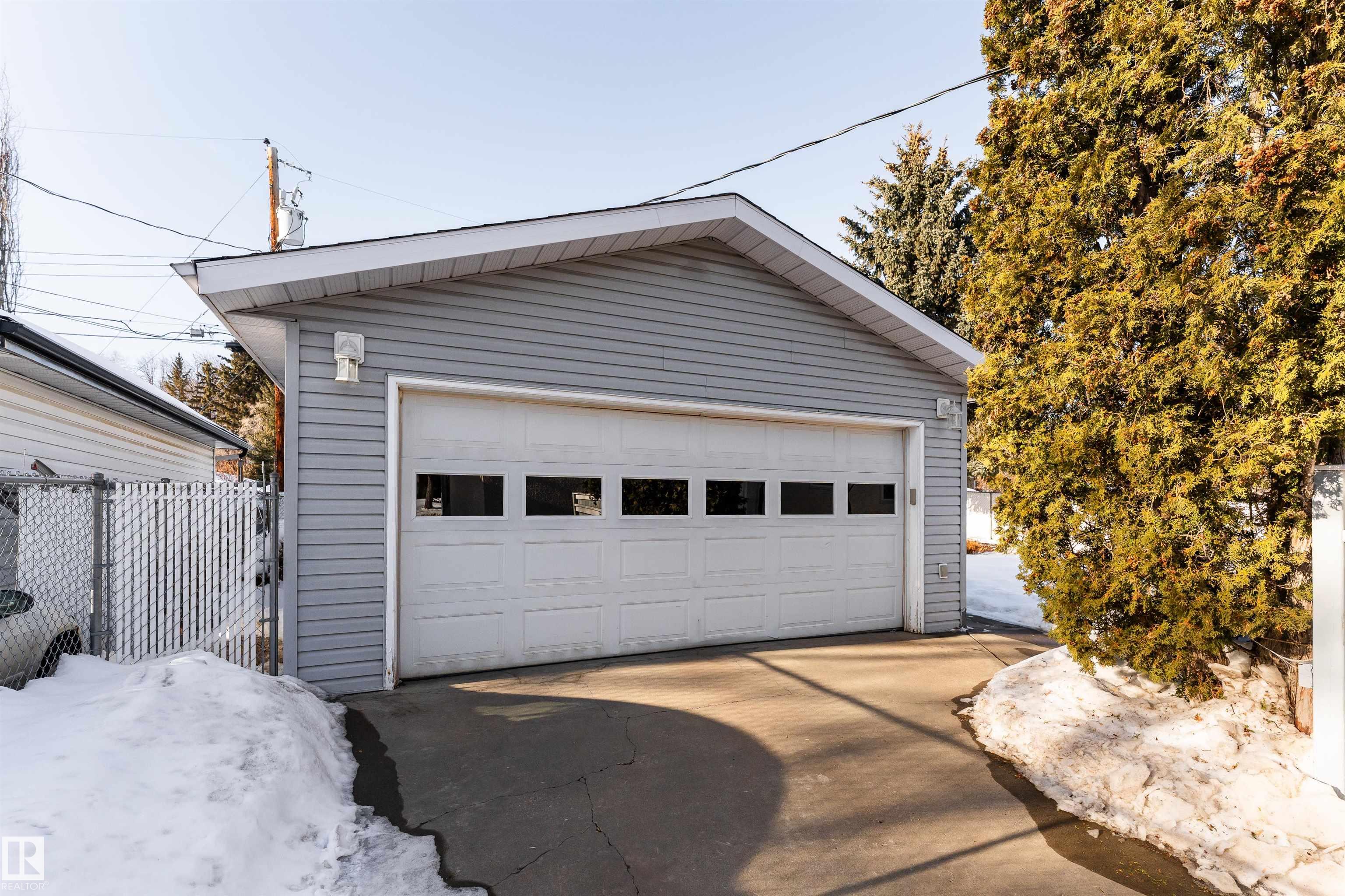 Photo 42 at 691 Alder Avenue, Maplewood, Sherwood Park