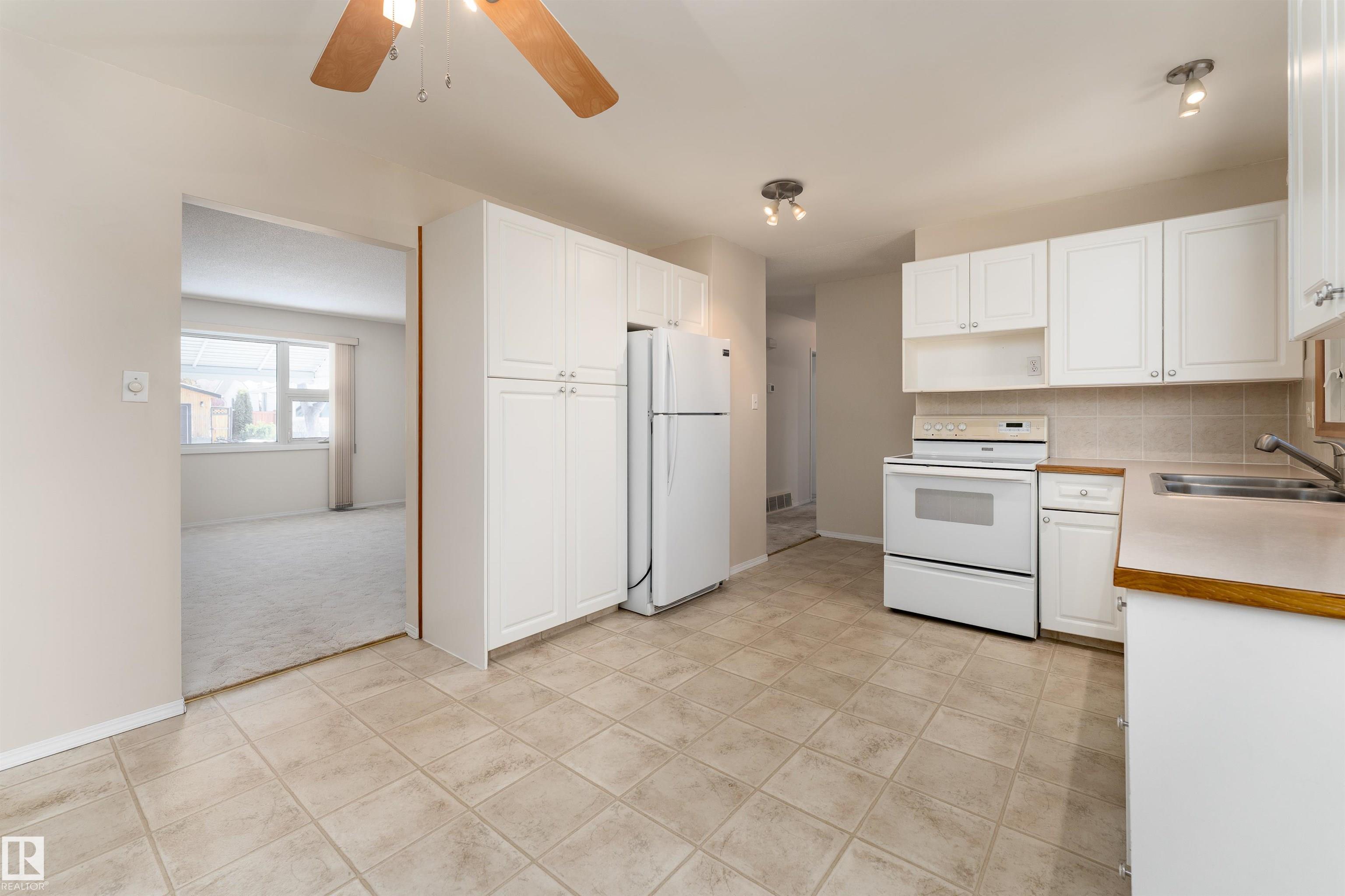 Photo 9 at 691 Alder Avenue, Maplewood, Sherwood Park