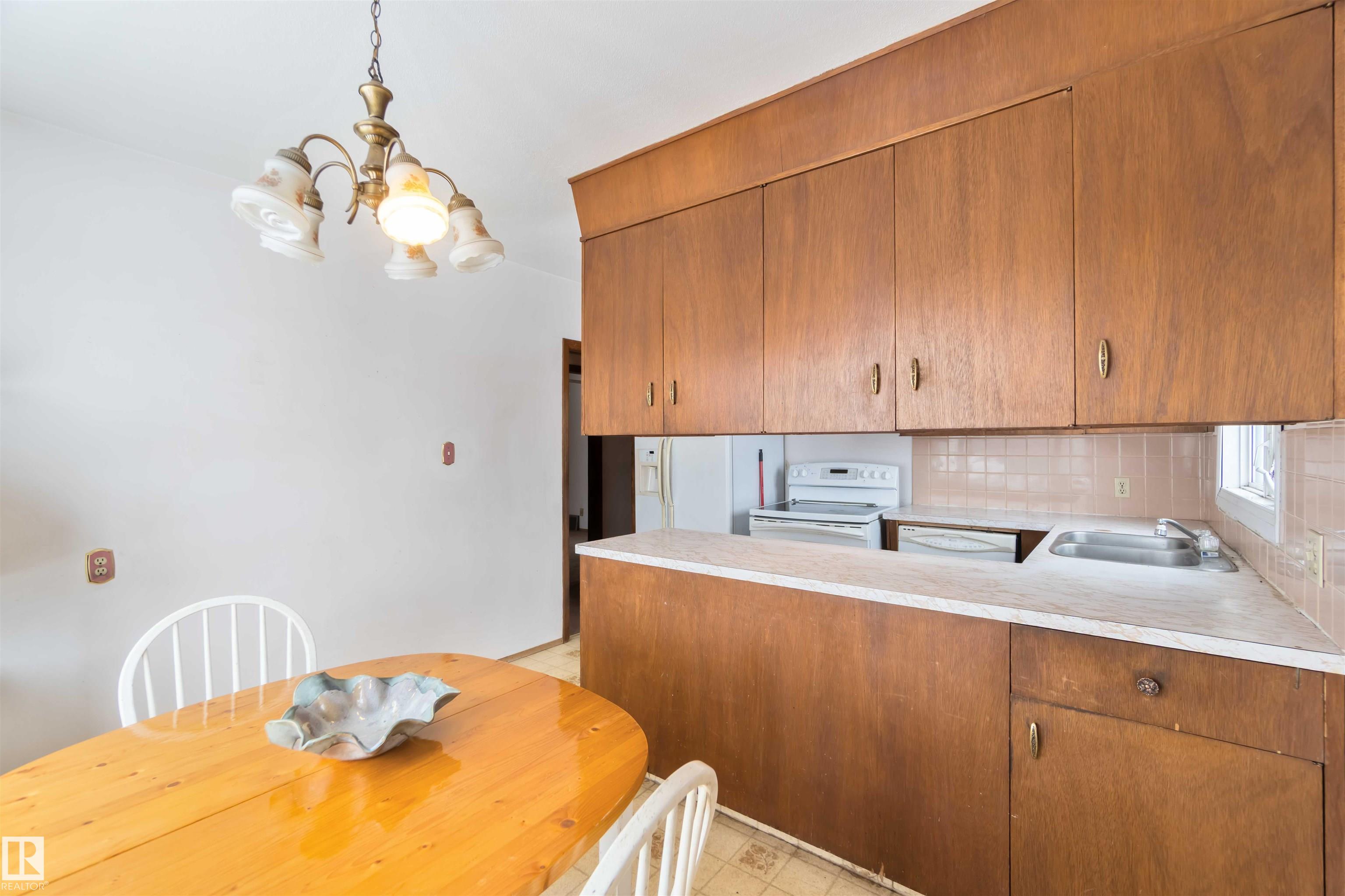 Photo 12 at 51128 Rge Road 21, None, Rural Parkland County