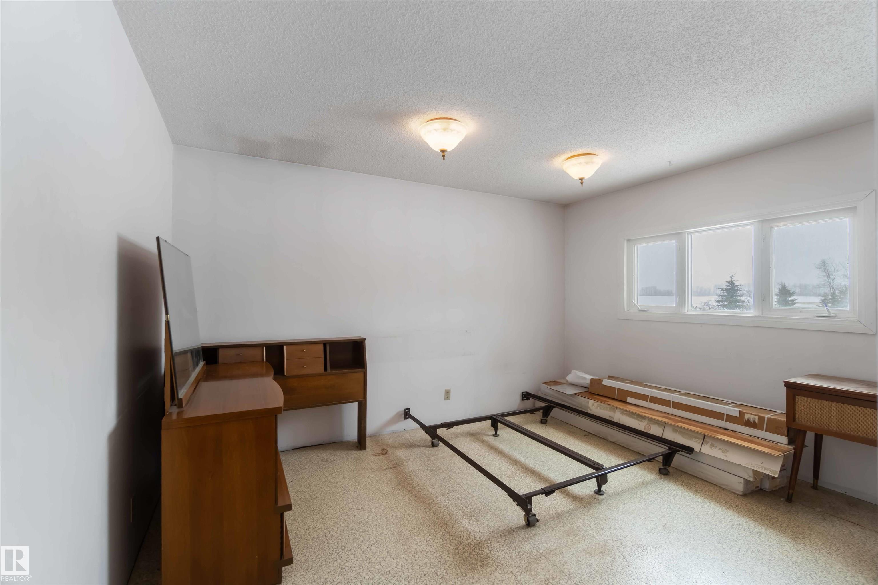 Photo 37 at 51128 Rge Road 21, None, Rural Parkland County