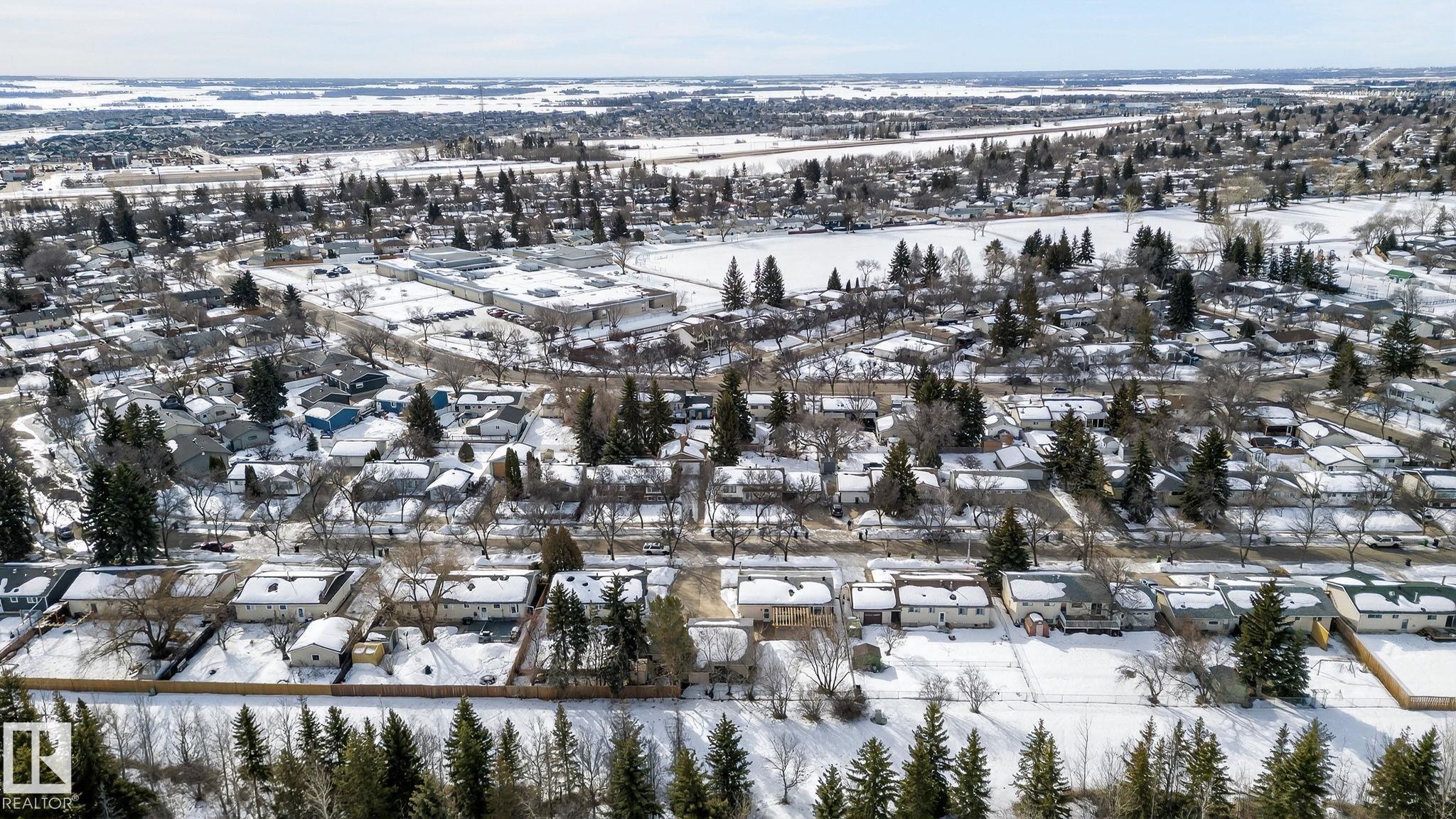 Photo 54 at 9110 98 Avenue, Pineview Fort Sask., Fort Saskatchewan