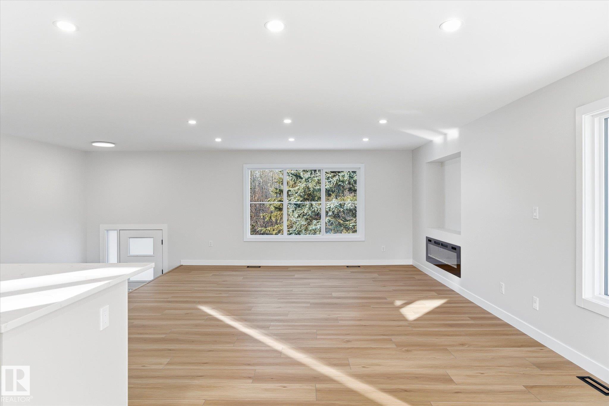 Photo 6 at 194 - 51112 Rge Road 222, Hill Side Park, Rural Strathcona County