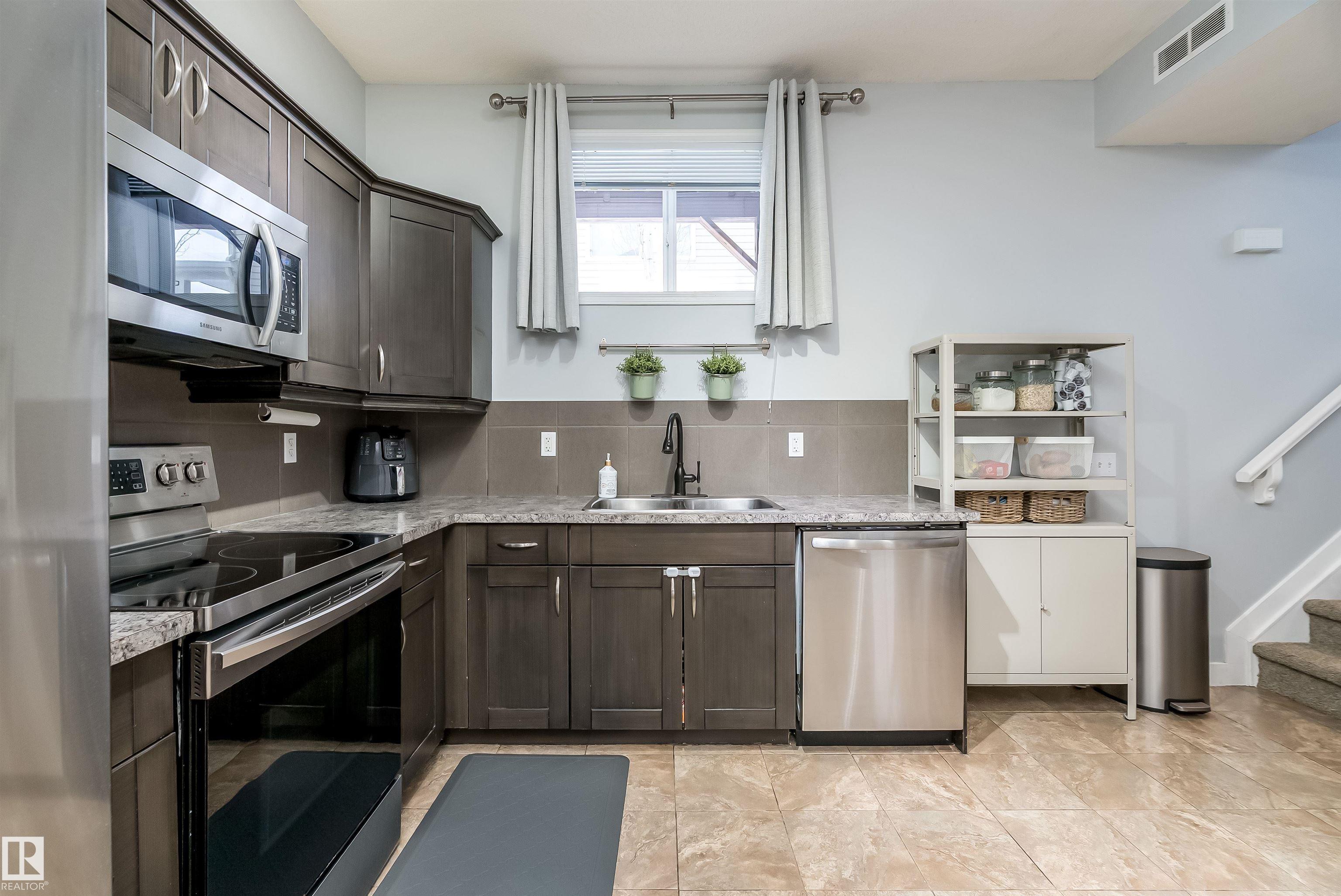 Photo 7 at 156 - 142 Selkirk Place, Suntree, Leduc