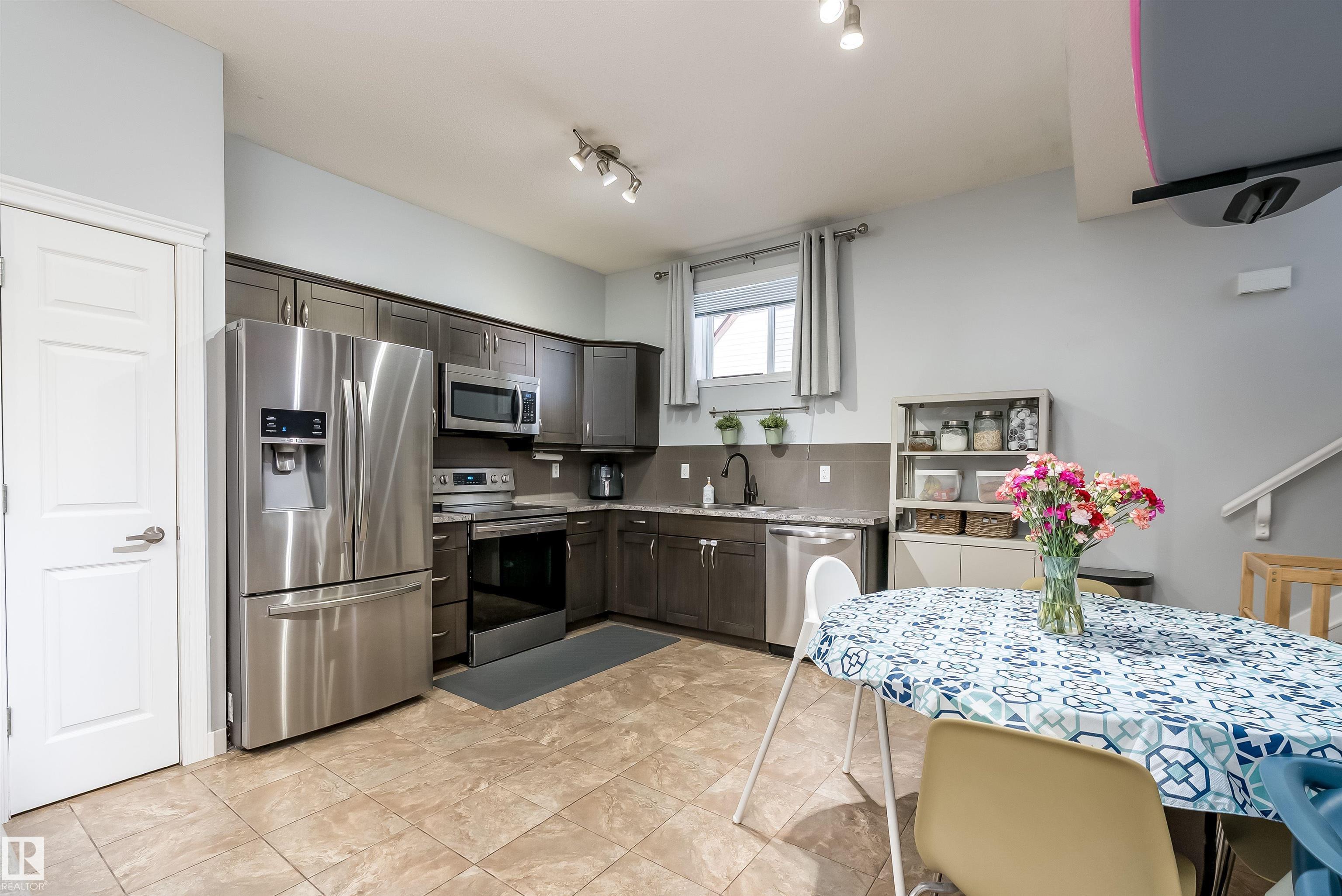 Photo 9 at 156 - 142 Selkirk Place, Suntree, Leduc