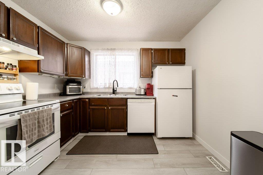 Photo 12 at 15626 84 Street NW, Belle Rive, Edmonton