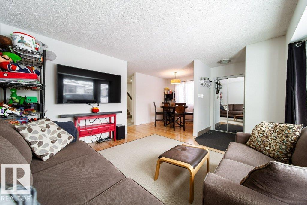 Photo 8 at 15626 84 Street NW, Belle Rive, Edmonton