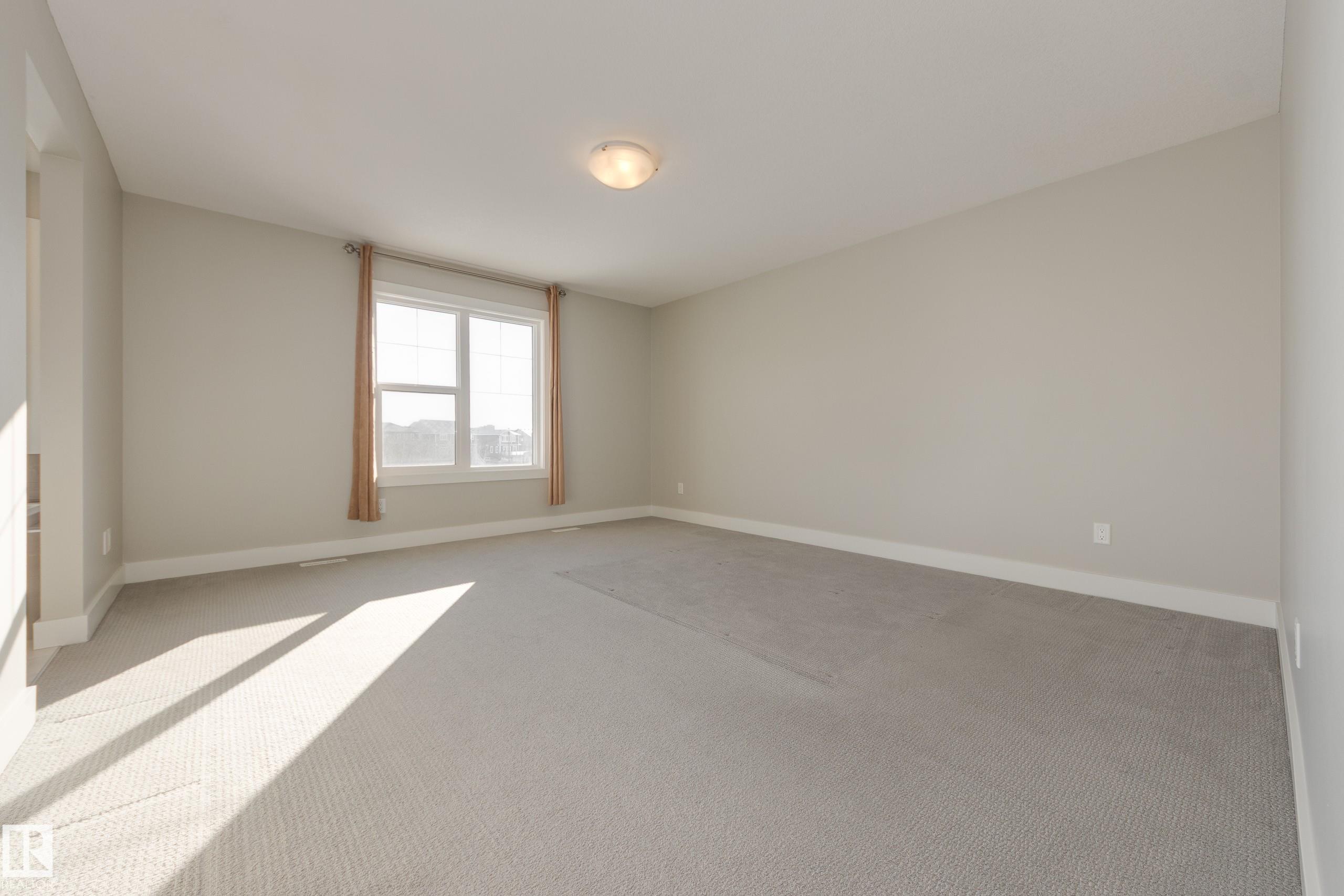 https://zimg.paragon.ice.com/ParagonImages/Property/PM/RAE/225390150/15/0/0/34b87d990d599220c8c1cb71b206db5a/1/a72b9e729f83cd456cb18a5c44b14640/225390150-547ffa37-2ab8-41c8-8650-66a023afa495.JPG