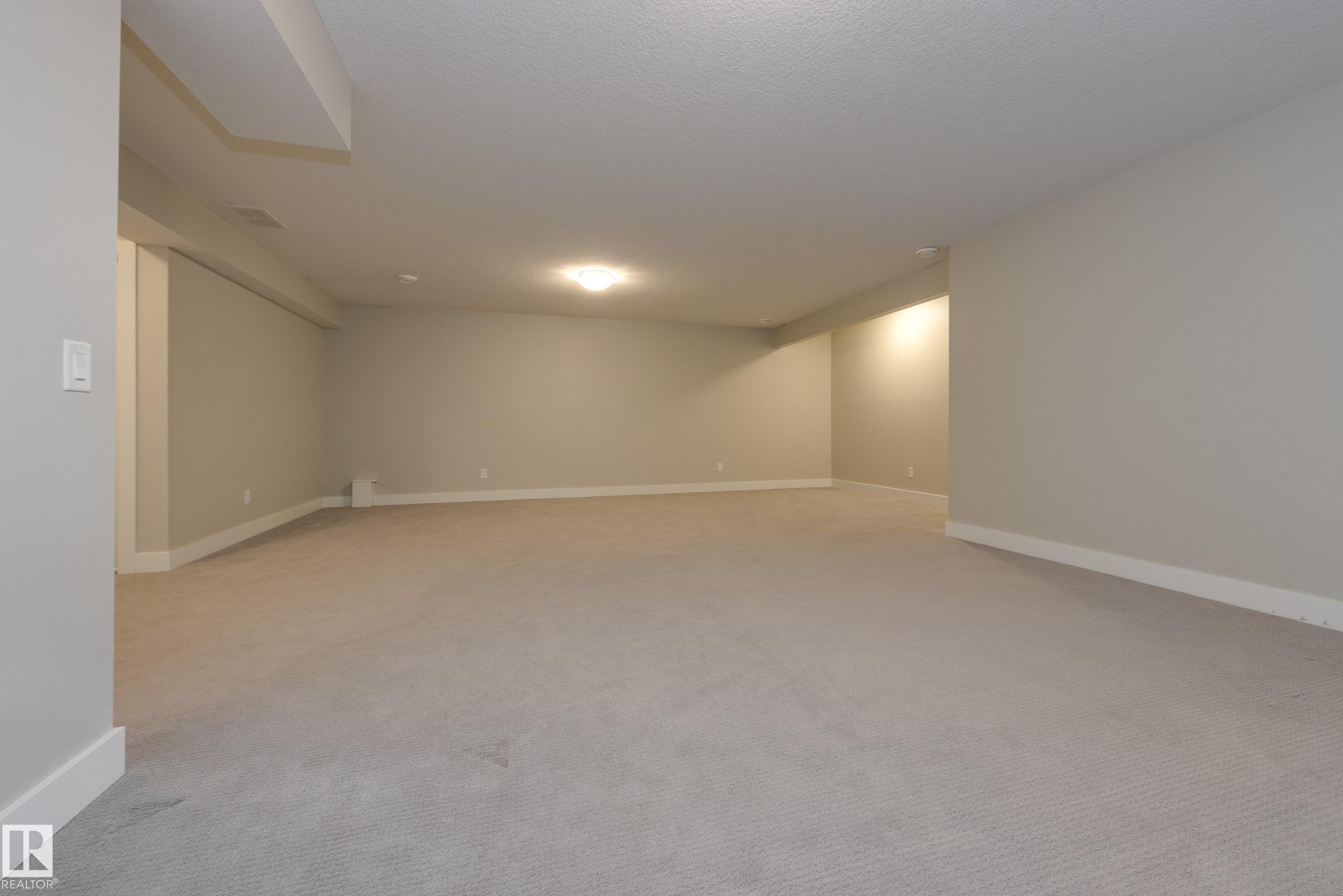 https://zimg.paragon.ice.com/ParagonImages/Property/PM/RAE/225390150/28/0/0/73d9de95dc7712fcf5c41cab361c7586/1/a72b9e729f83cd456cb18a5c44b14640/225390150-493f350c-e8ee-4bd5-8146-0dd30b4fe65f.JPG