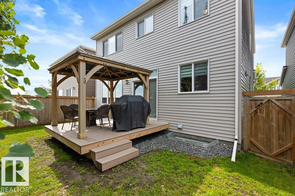 Photo 11 at 20008 18 Avenue NW, Stillwater, Edmonton