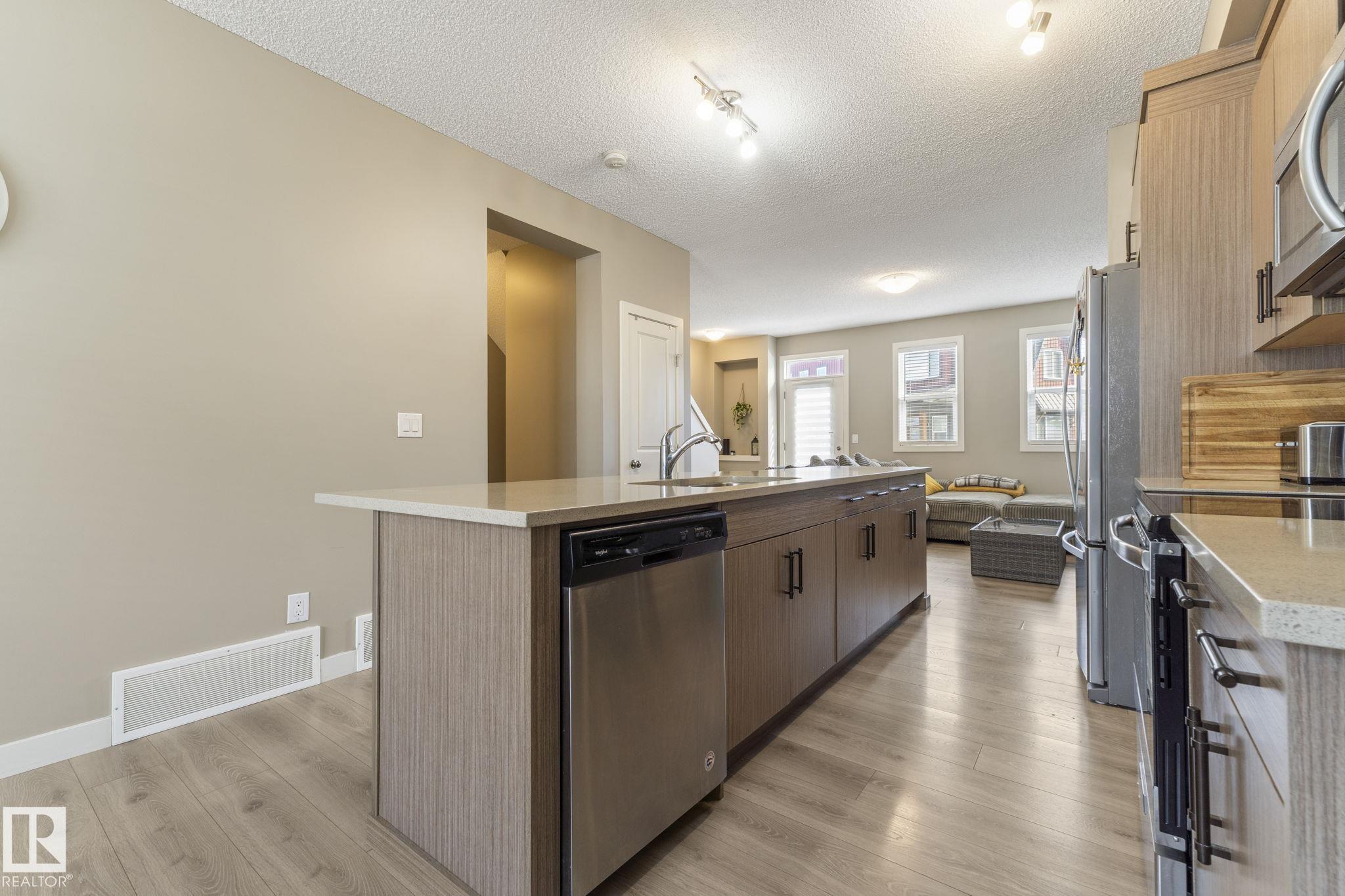 Photo 10 at 27 - 16903 68 Street NW, Schonsee, Edmonton