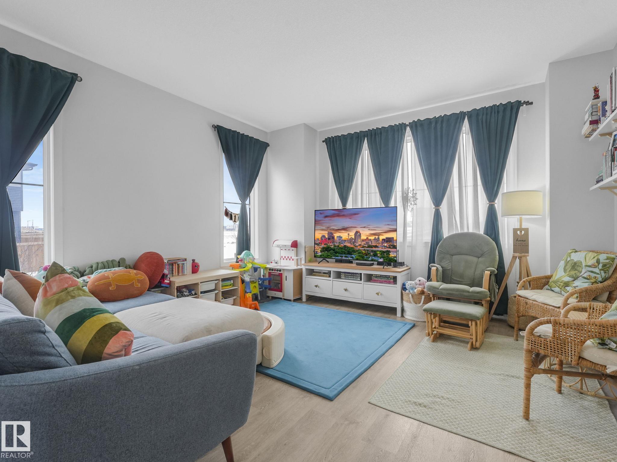 Photo 2 at 1404 Podersky Link SW, Paisley, Edmonton