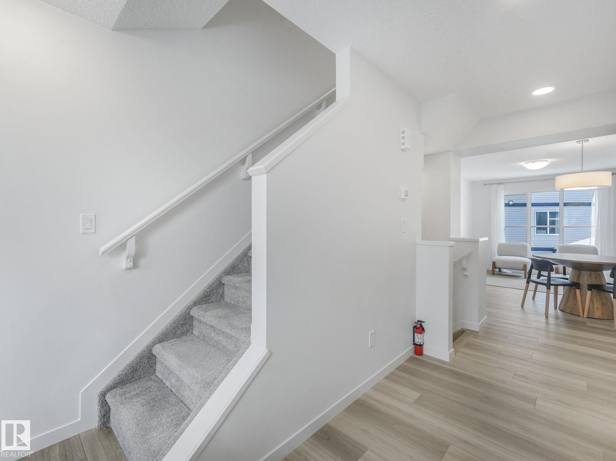 Photo 16 at 18 - 1203 163 Street SW, Glenridding Heights, Edmonton