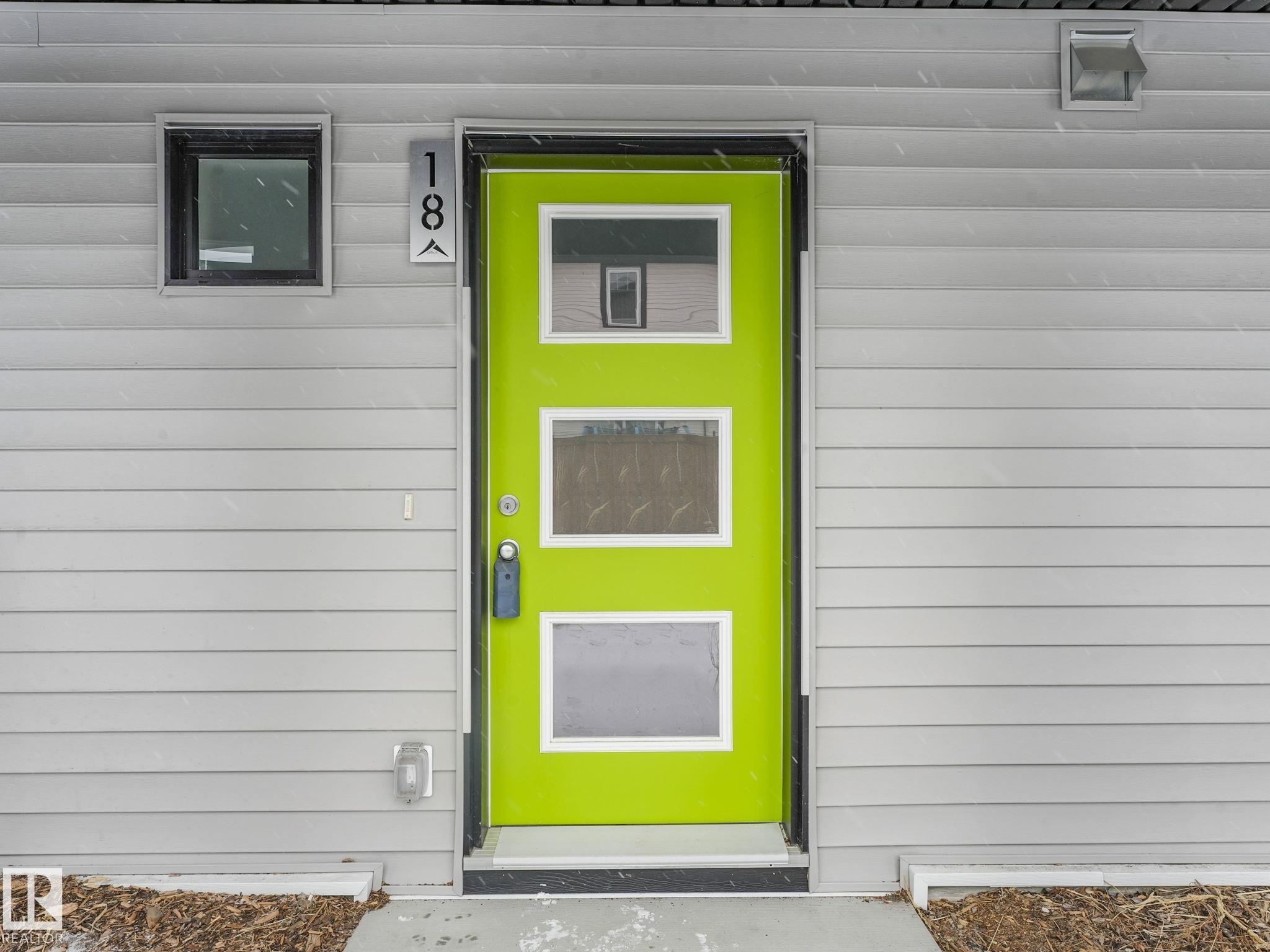 Photo 3 at 18 - 1203 163 Street SW, Glenridding Heights, Edmonton