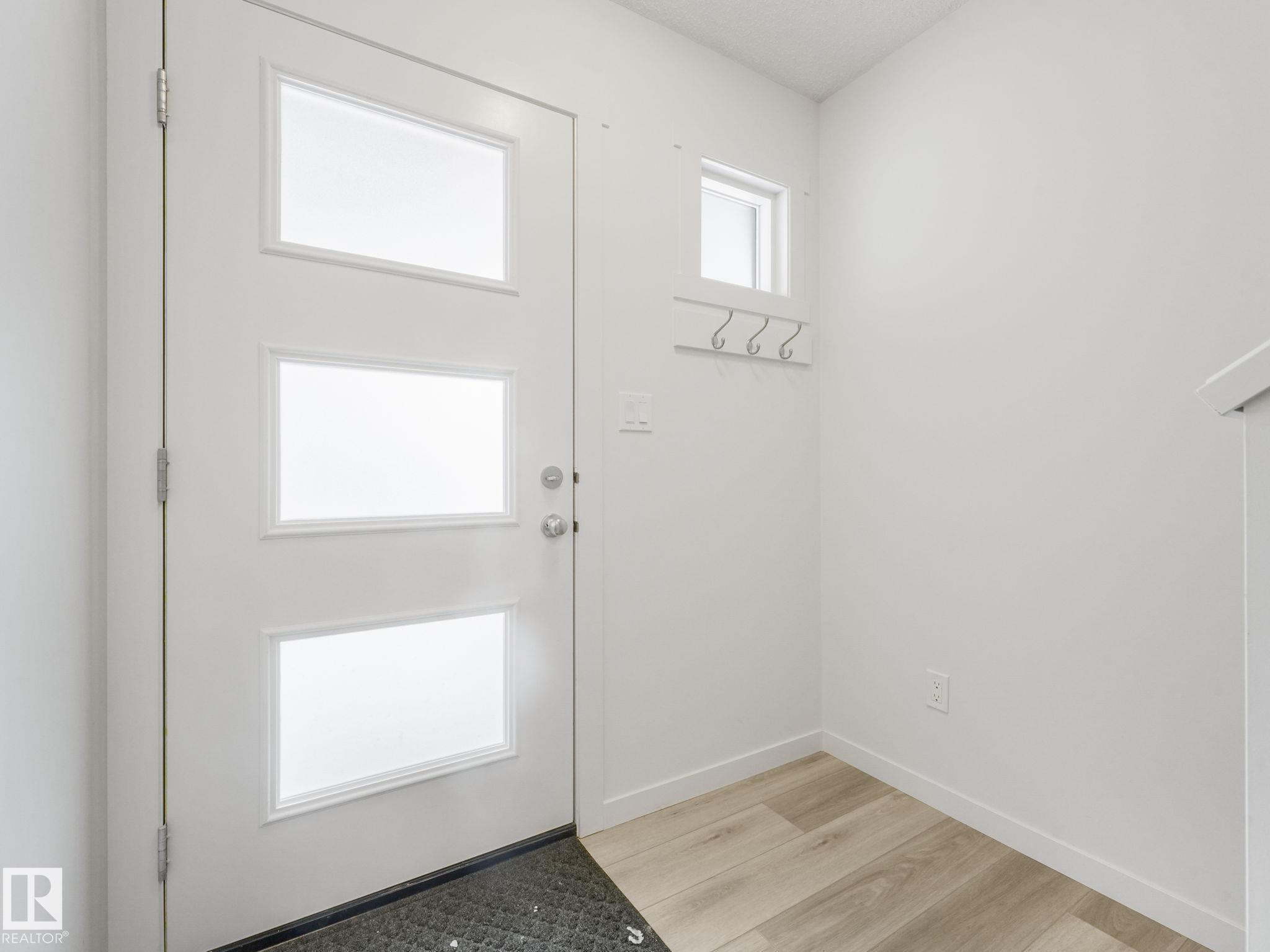 Photo 4 at 18 - 1203 163 Street SW, Glenridding Heights, Edmonton